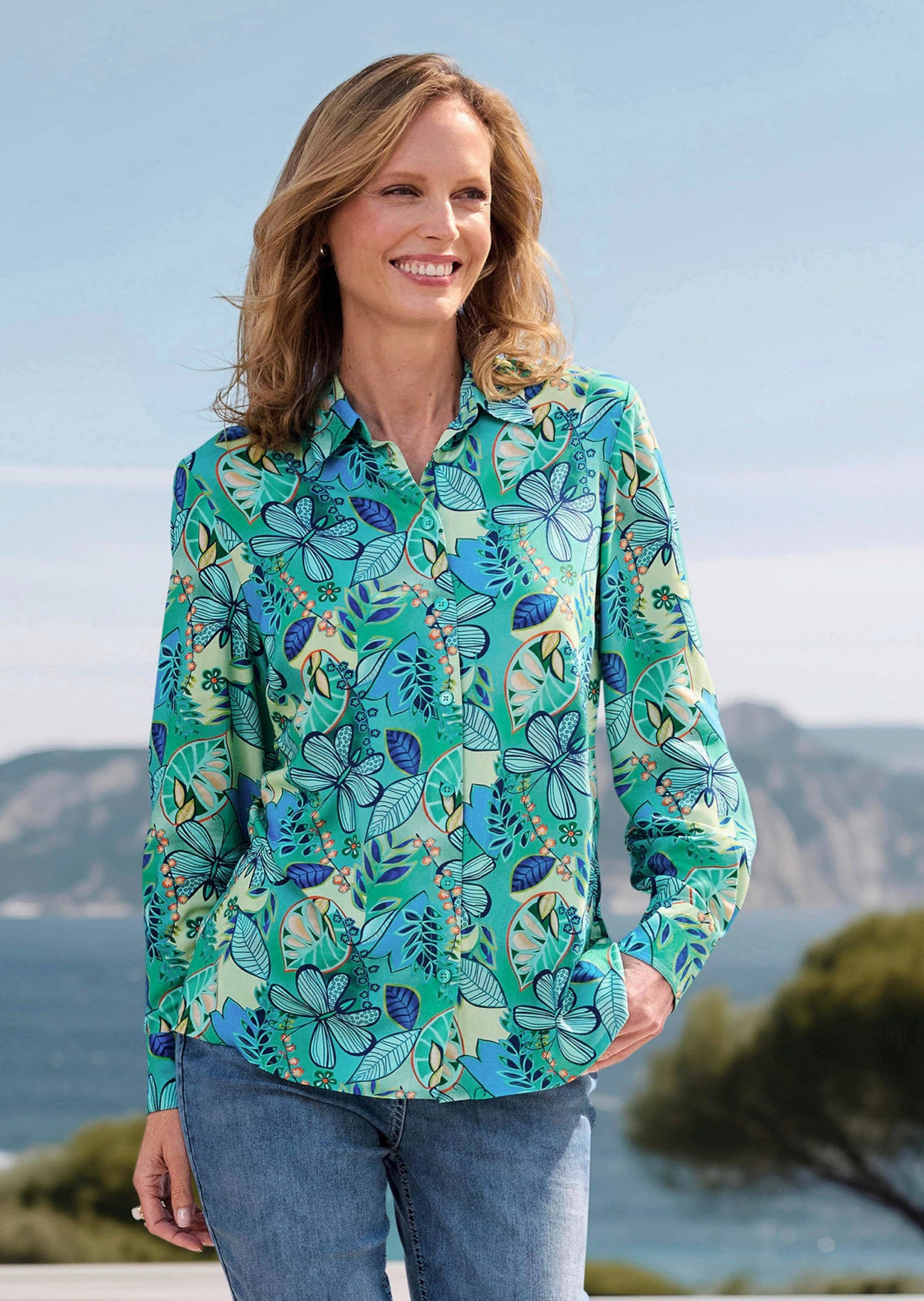 GOLDNER Kurzarmbluse Kurzgröße: Blusenshirt mit floralem Print Viskosebluse mit Hemdkragen, Knopfleiste und Langarm