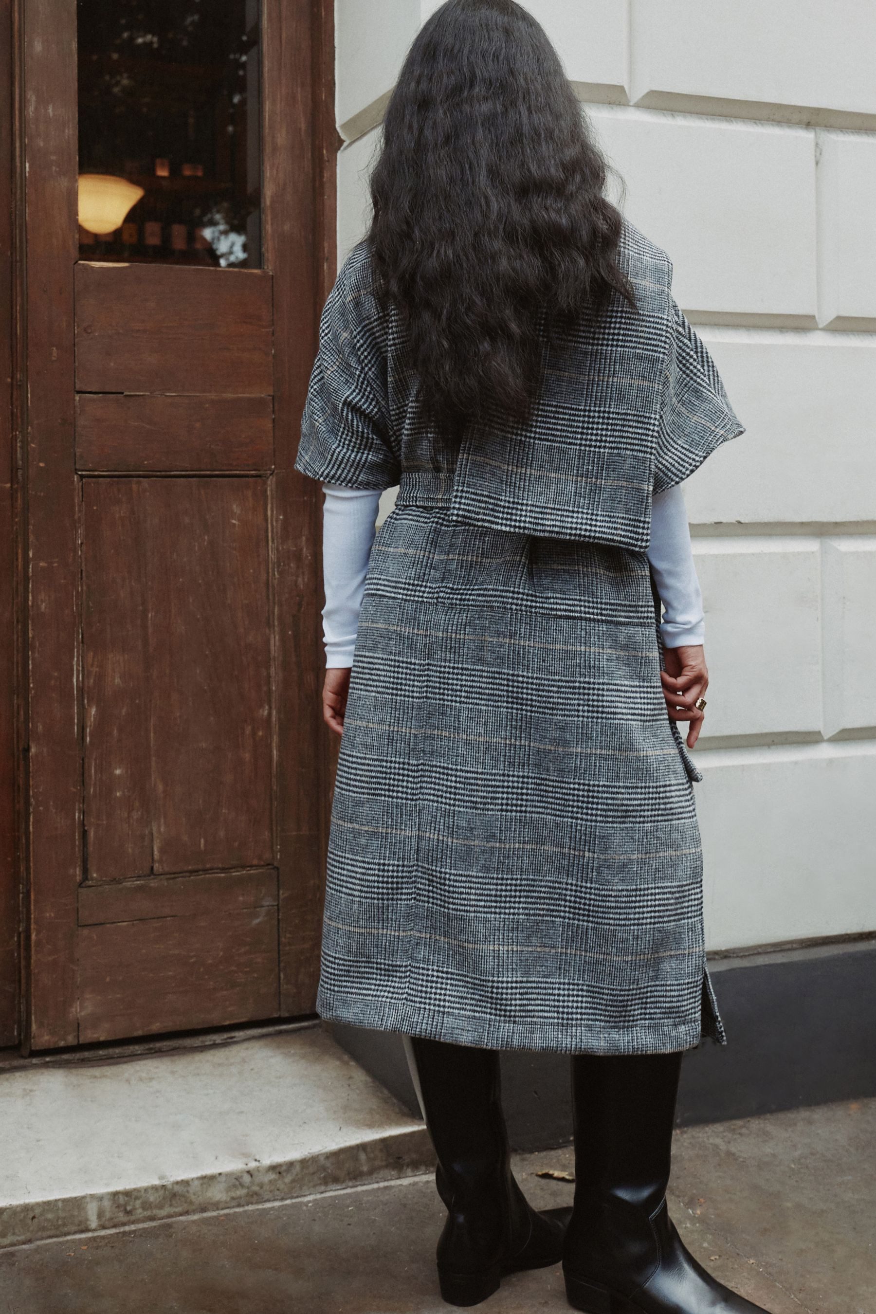 Next Cape Langes Stola-Cape mit Taillengürtel und Wollanteil (1-St)