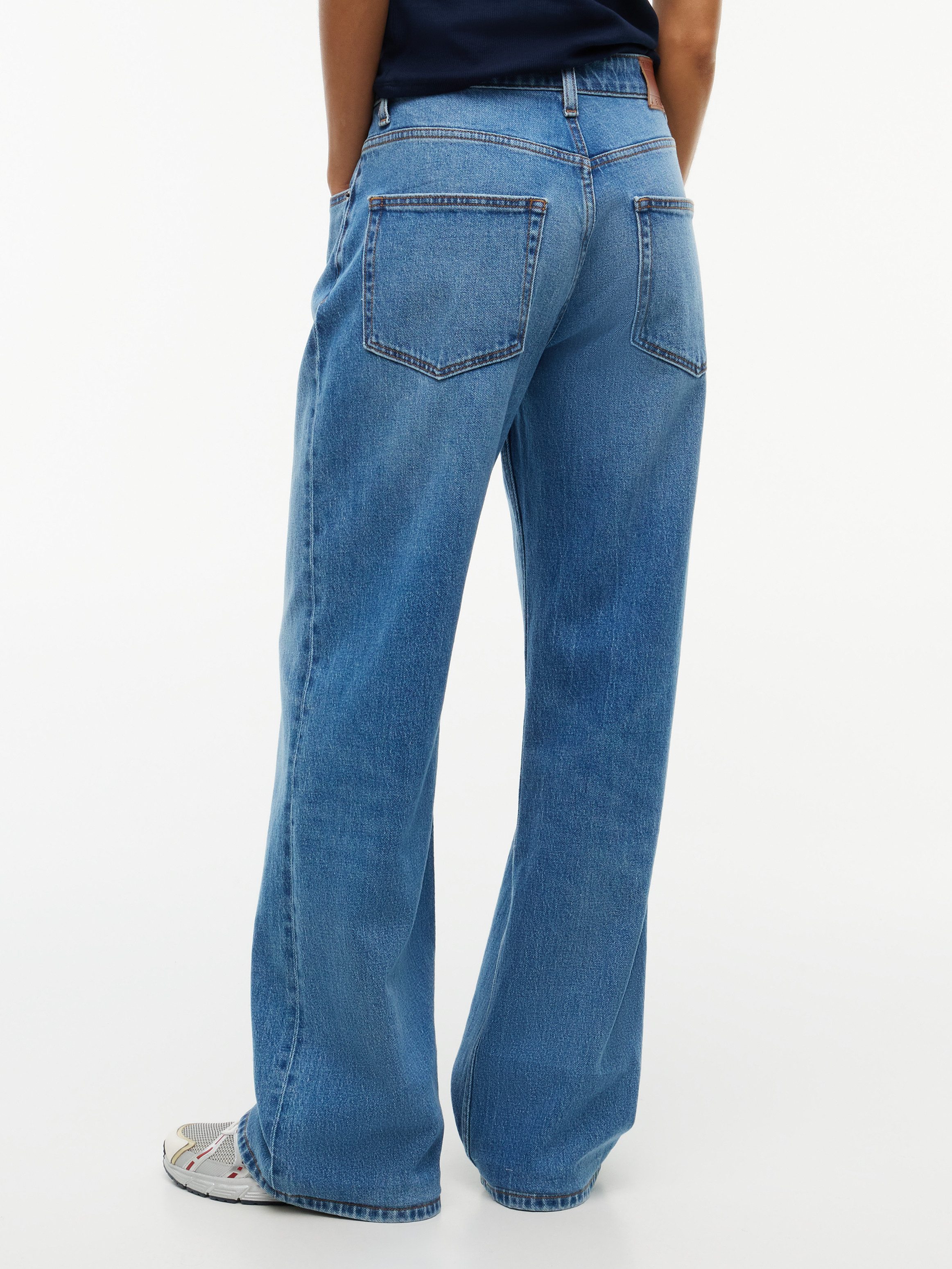 Tommy Jeans Relax-fit-Jeans MIA MID RELAXED STRAIGHT BJ0133 Baumwollmischung, relaxed fit