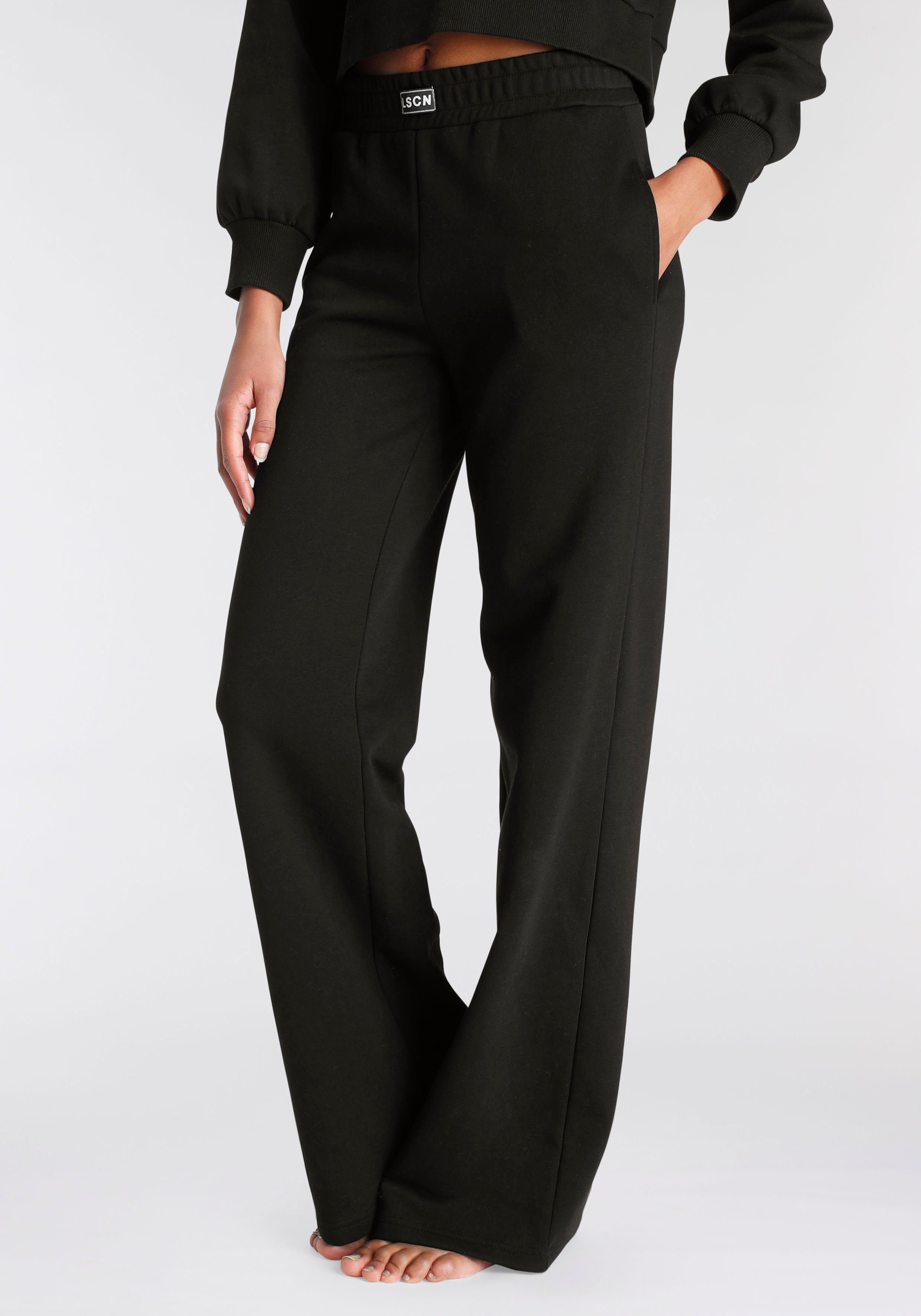 schwarz LASCANA Loungewear, seitlichen Taschen, Sweathose mit Loungeanzug