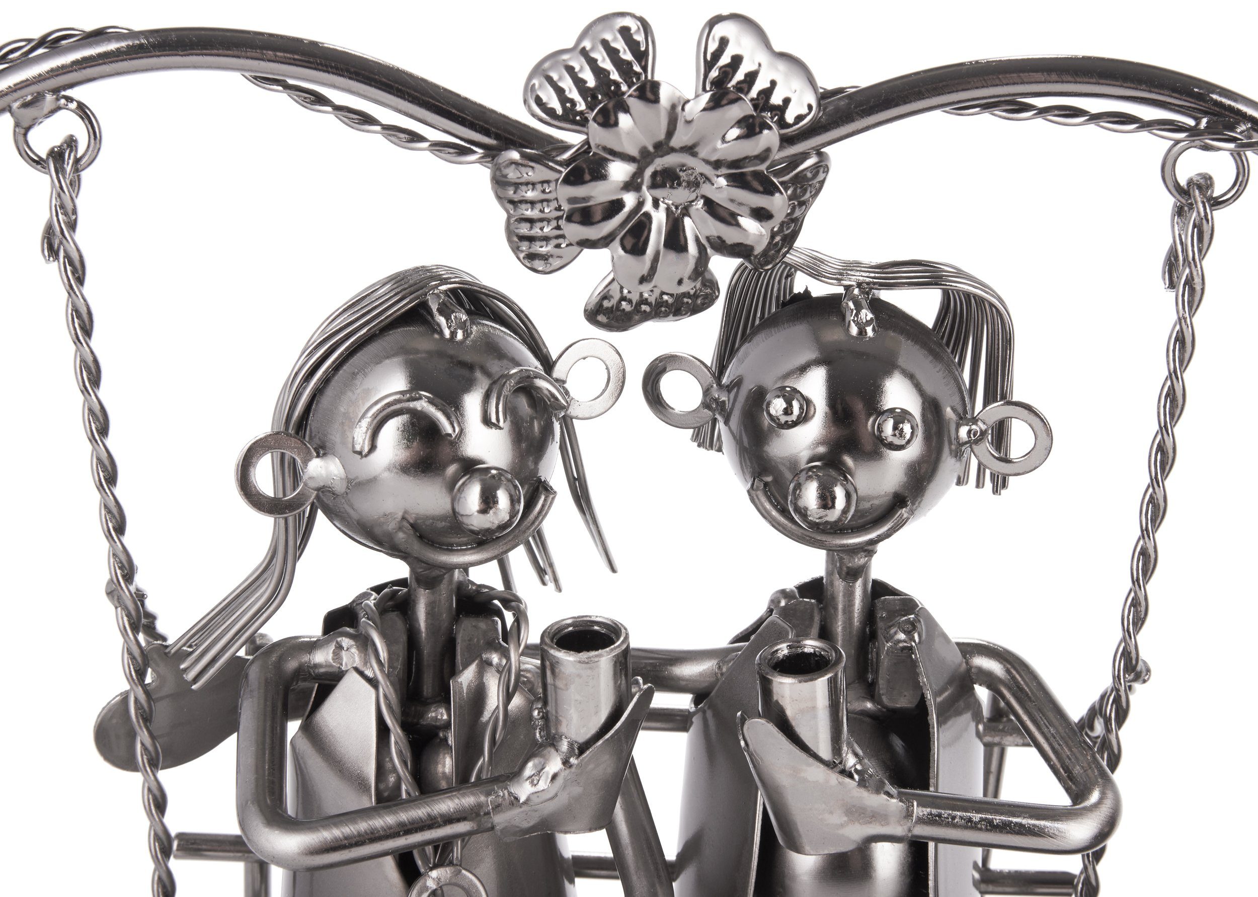 BRUBAKER Weinflaschenhalter Herz mit Liebespaar auf Schaukel Flaschenhalter, (inklusive Grußkarte), Weinhalter Metall Skulptur, romantisches Geschenk