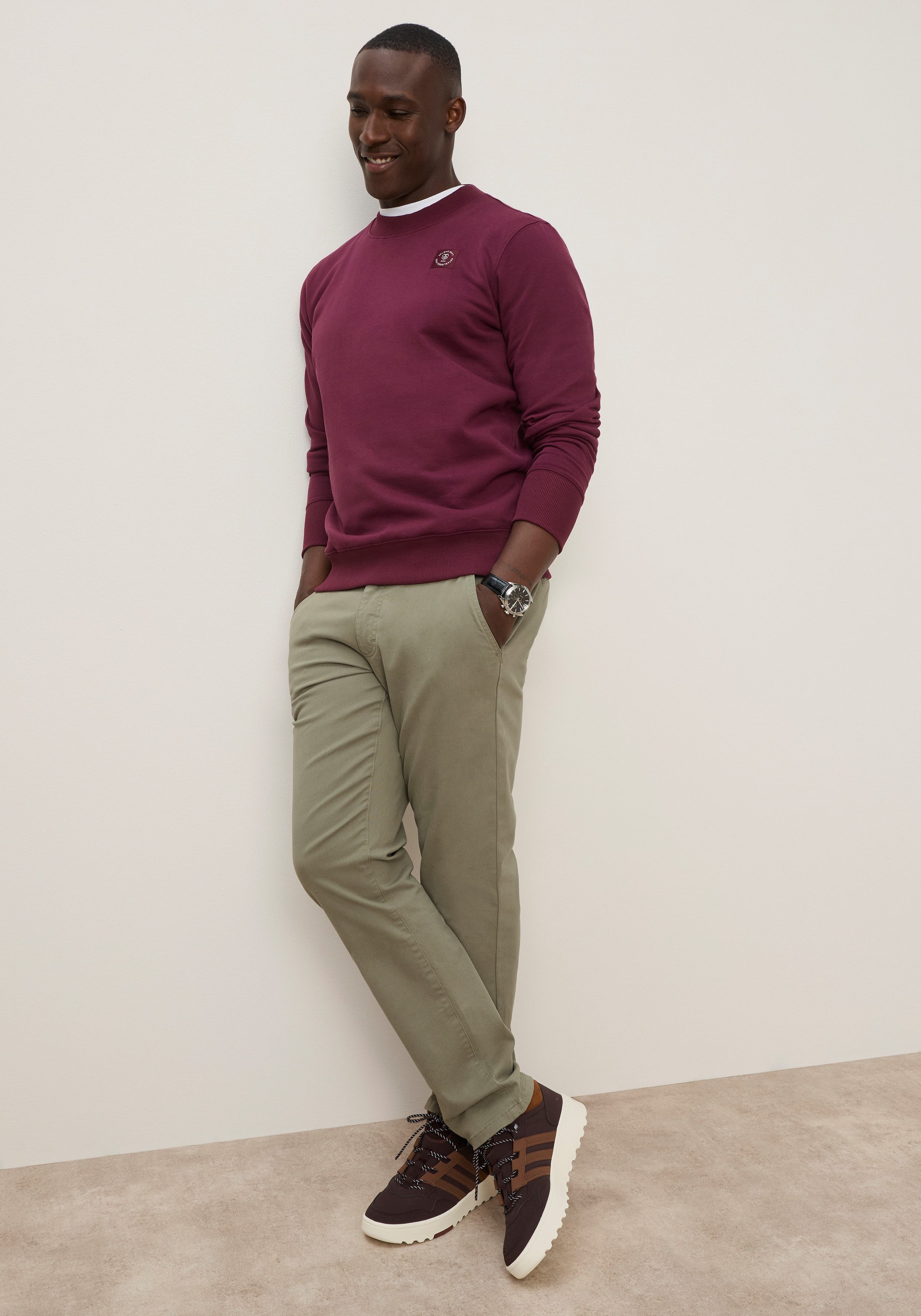 Zum Outfit 9