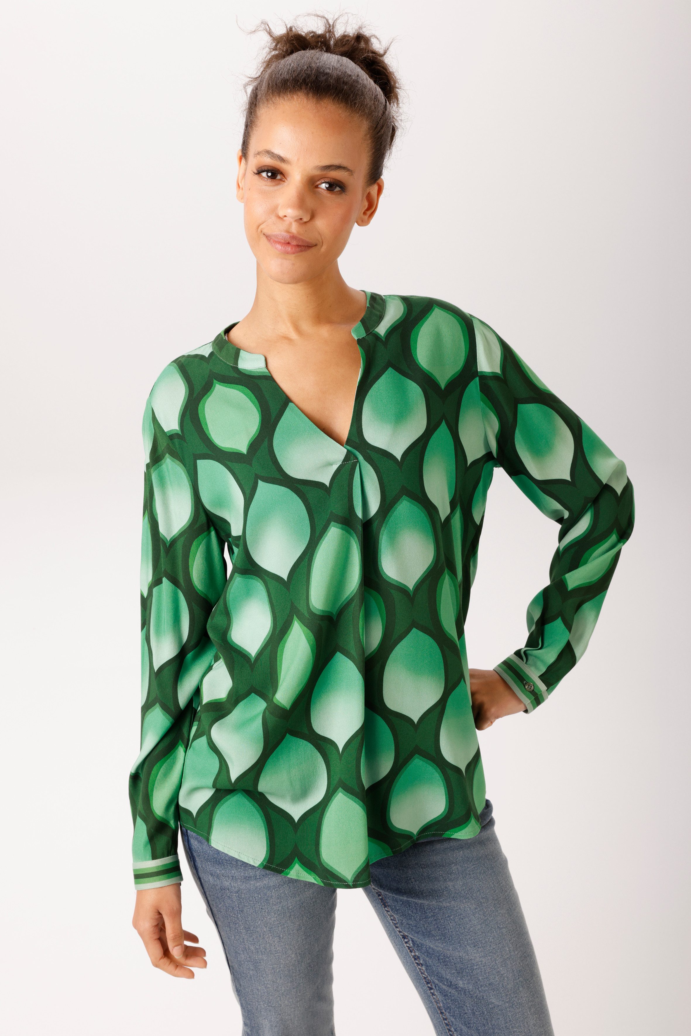 Aniston CASUAL Schlupfbluse mit farbharmonischem, grafischen Druck