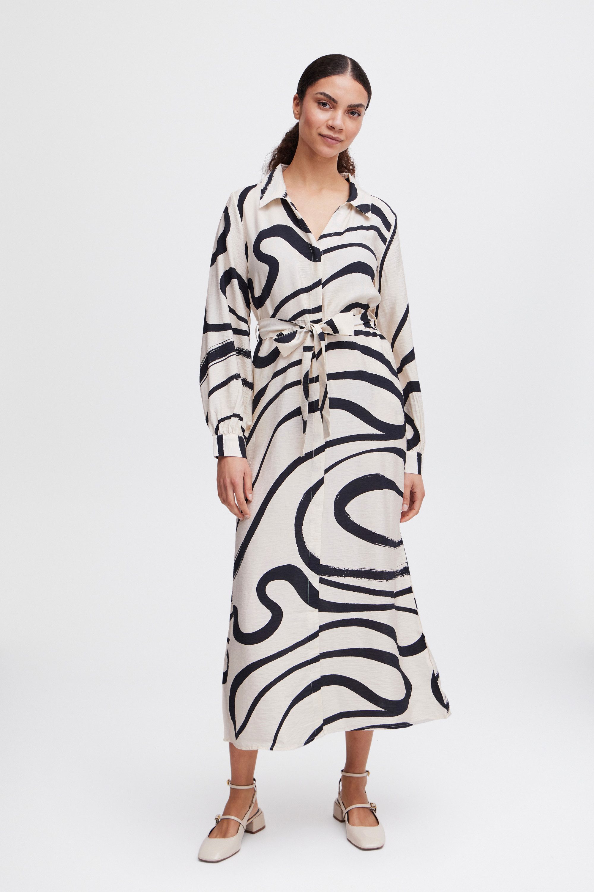 b.young Blusenkleid Kleid BYIBINE