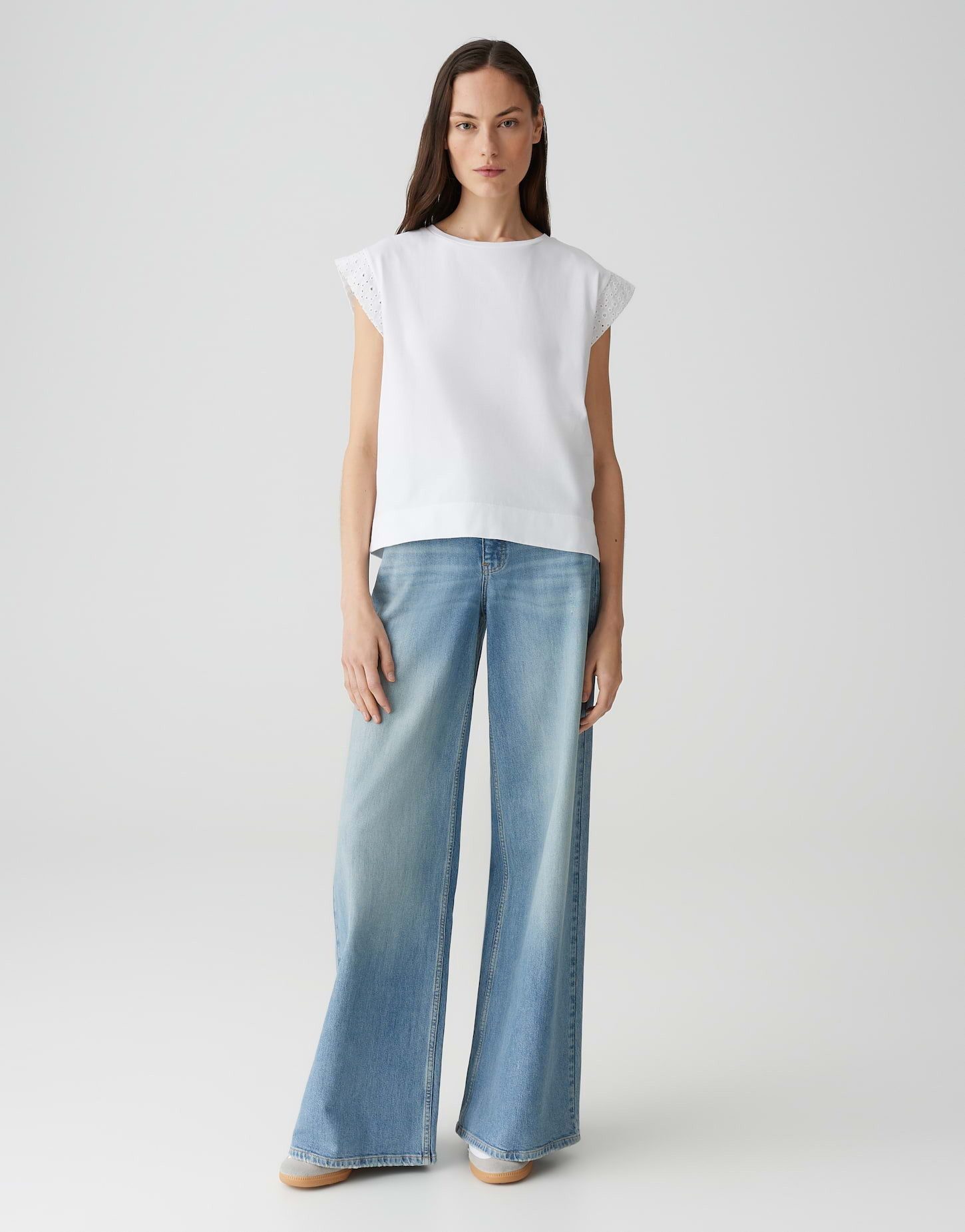OPUS Kurzarmshirt SALLSO Regular mit dekorativer Lochspitze