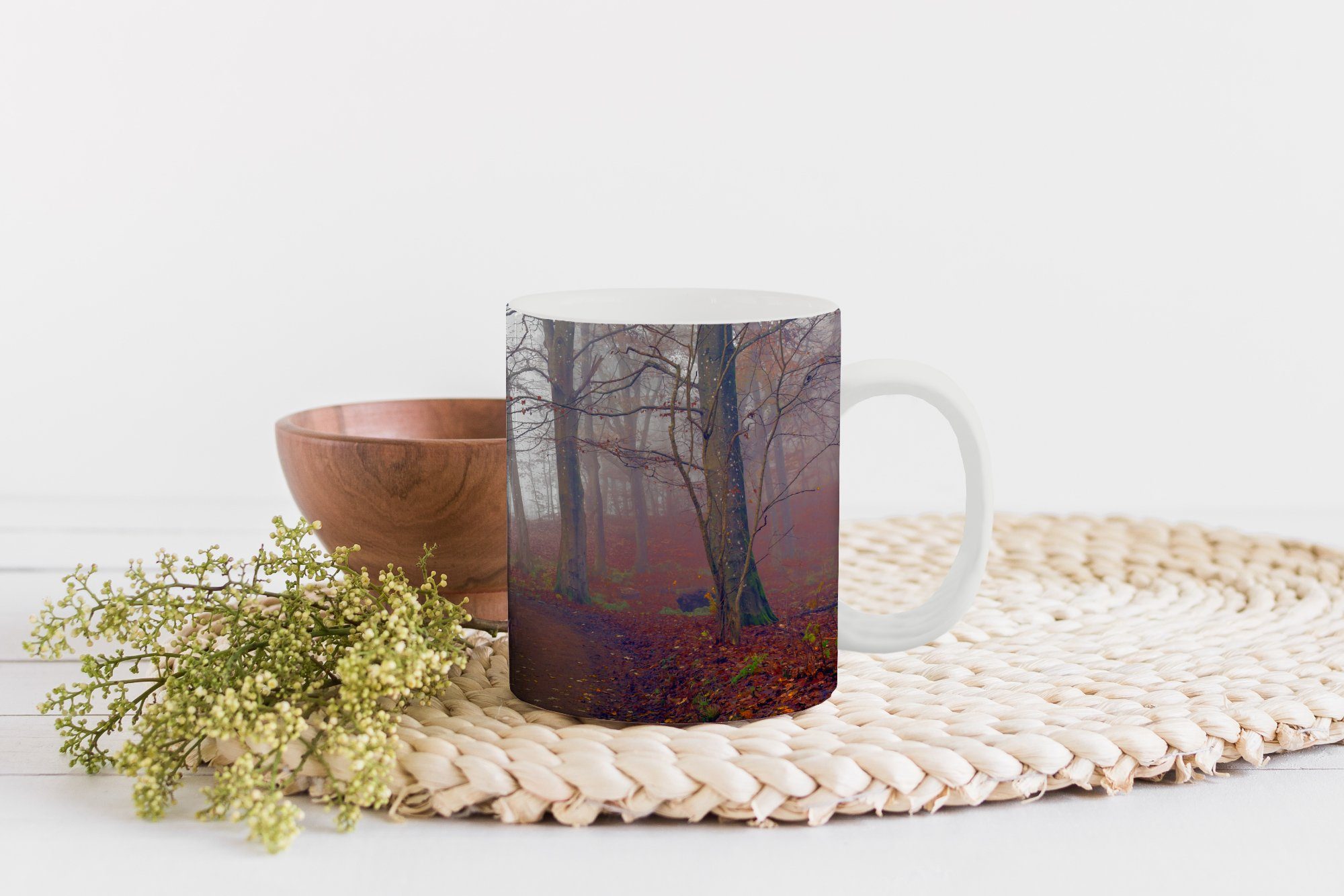 Becher, MuchoWow Waldweg Herbst - Keramik, Laub, Nebel Teetasse, - Teetasse, Geschenk Tasse Kaffeetassen, - Bäume -