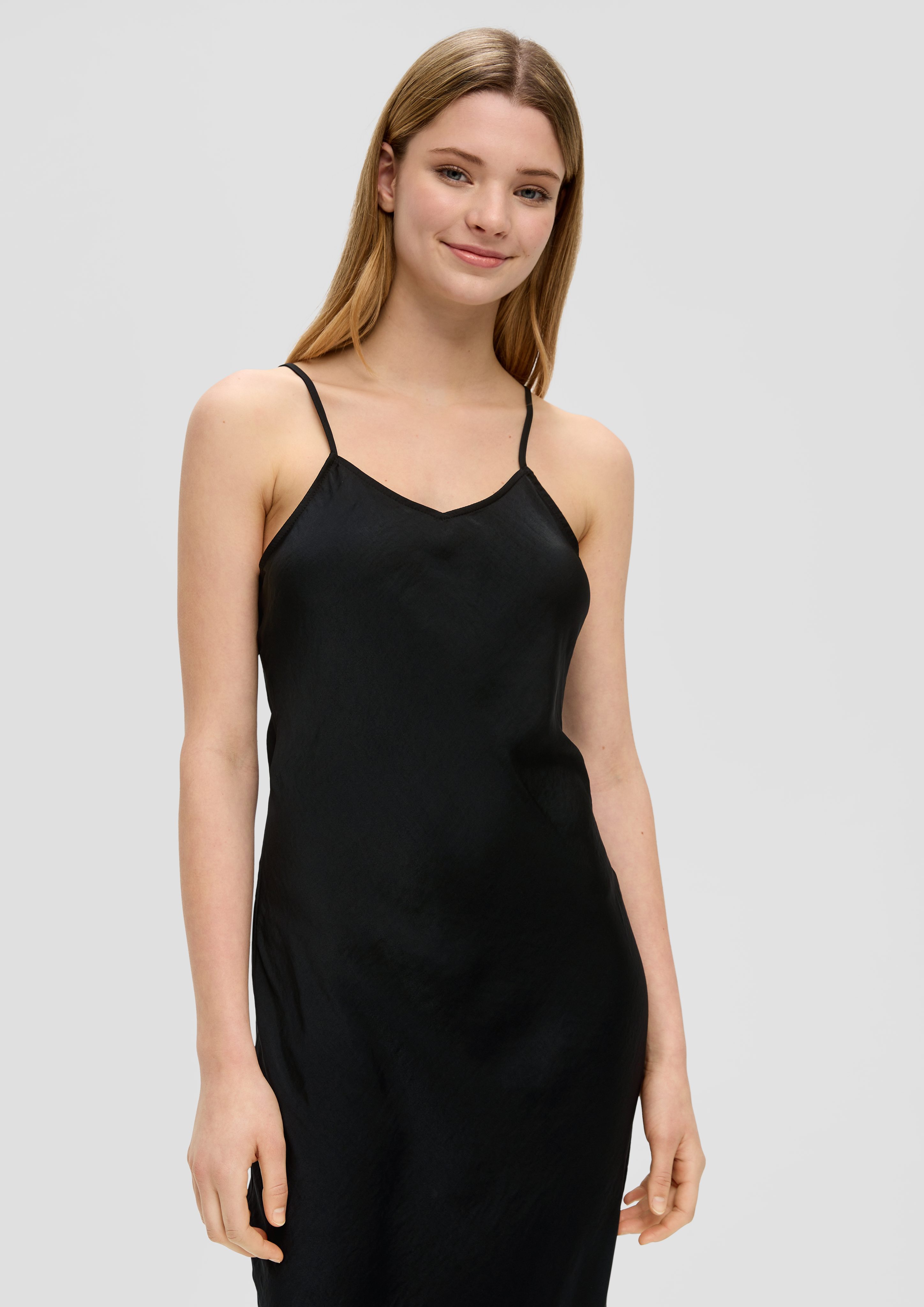 QS Minikleid Fließendes Satinkleid mit Spaghetti-Trägern günstig online kaufen