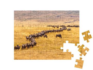 puzzleYOU Puzzle Gnuwanderung in der afrikanischen Savanne, 48 Puzzleteile, puzzleYOU-Kollektionen Gnus, Safari, Tiere in Savanne & Wüste