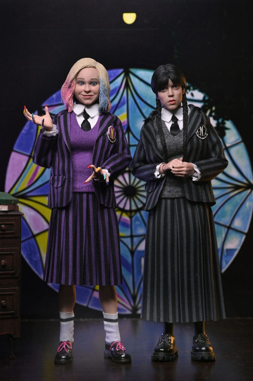 NECA Actionfigur Wednesday Actionfiguren 2er Pack Wednesday Addams (Nevermore Uniform)