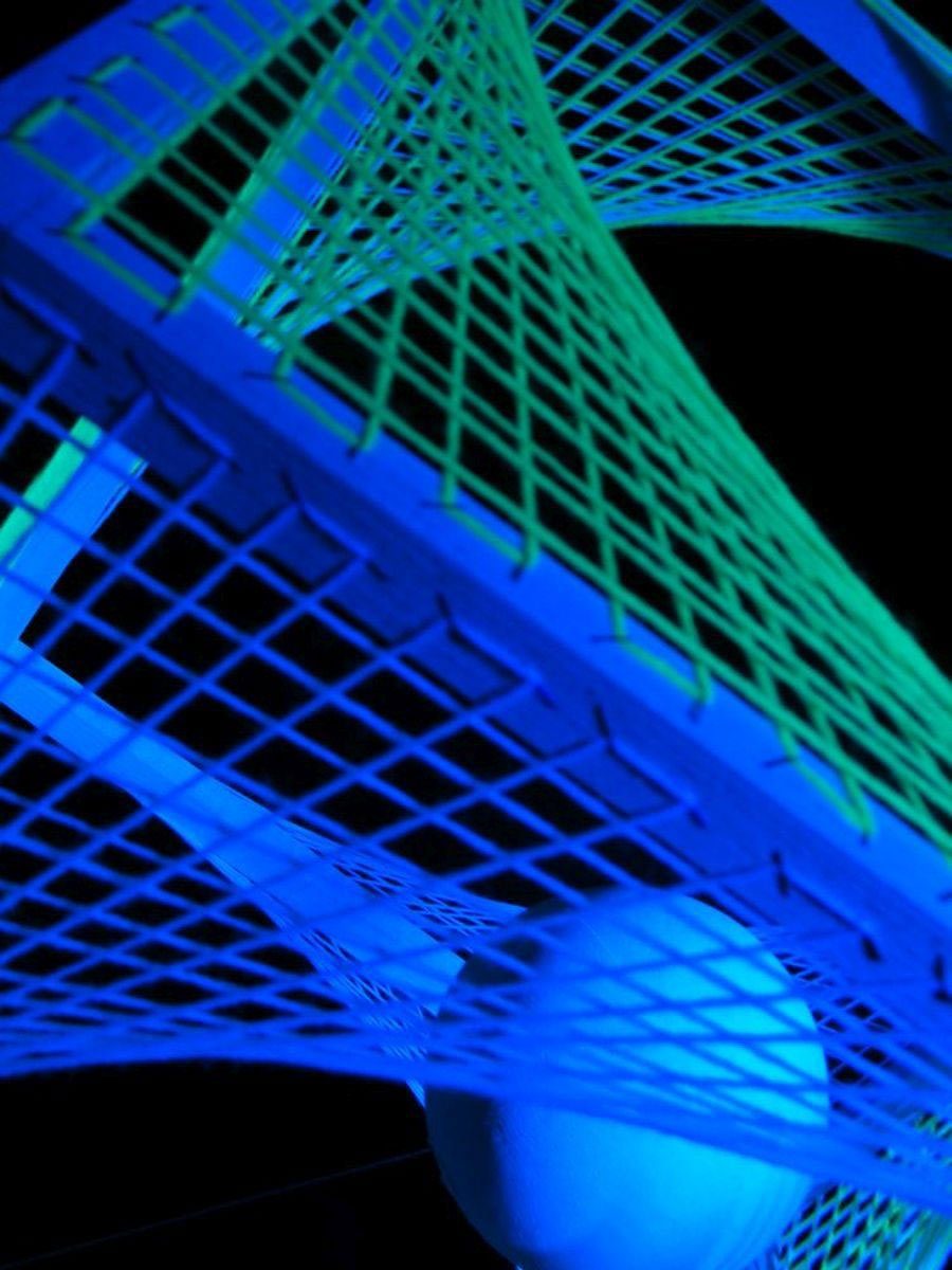PSYWORK Dekoobjekt Schwarzlicht 3D Sky", Würfel "Blue StringArt 55cm, leuchtet Schwarzlicht Fadendeko UV-aktiv, unter
