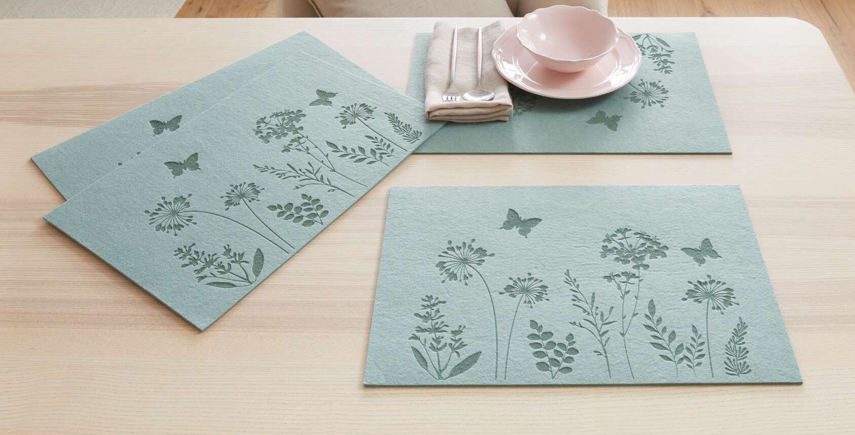 Dekoleidenschaft Platzset "Blumenwiese" Filz, grün, 45x30 cm, Tischsets eckig, Tischuntersetzer, (4-St., im Set), Platzmatte, Tischunterlage Esstisch, Untersetzer, Platzdeckchen