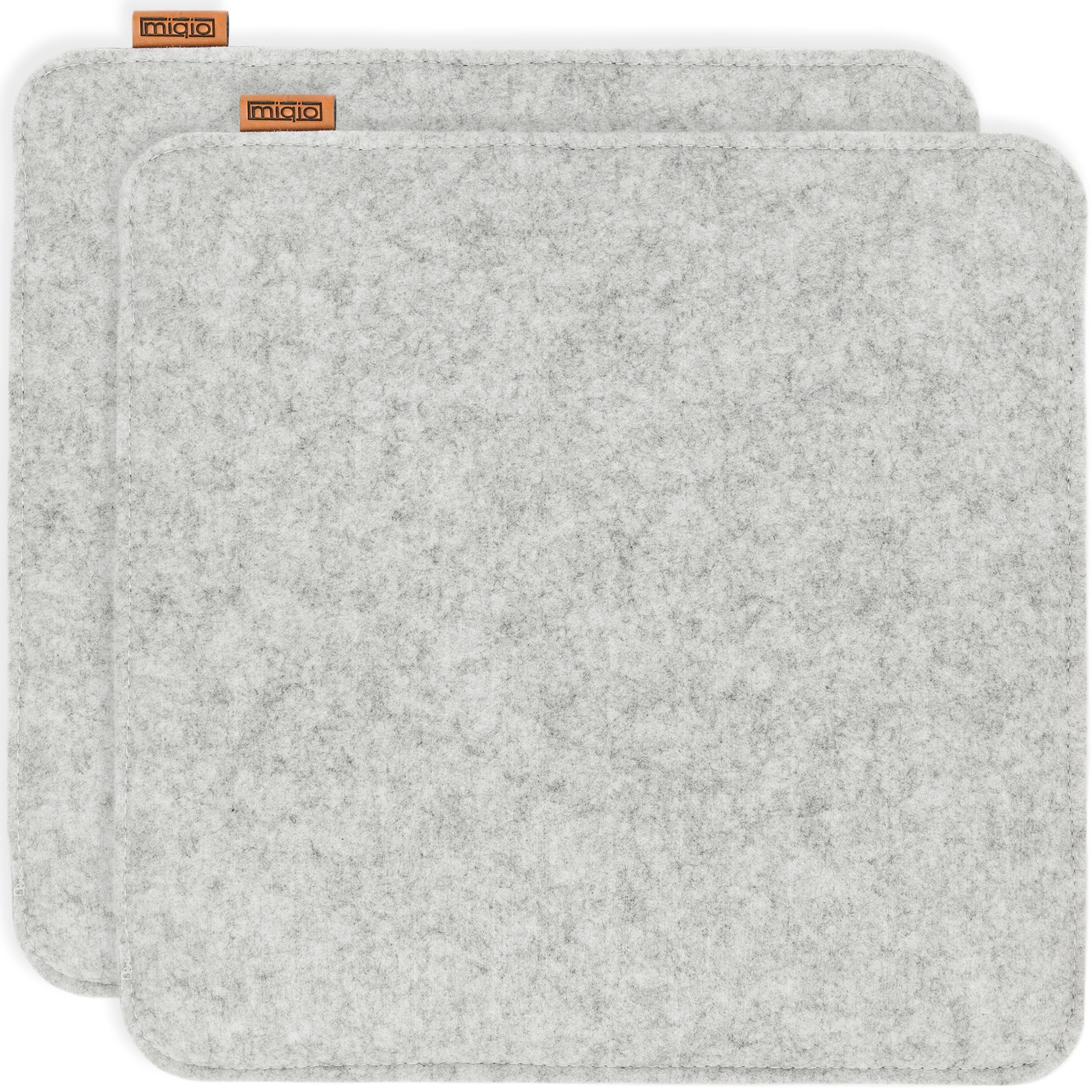 Miqio Sitzkissen 2 er Set Sitzkissen 2 Sitzauflage mit Antirutschnoppen 40 x 40 cm, Nachhaltig: Aus recycelten PET Flaschen hergestellt.