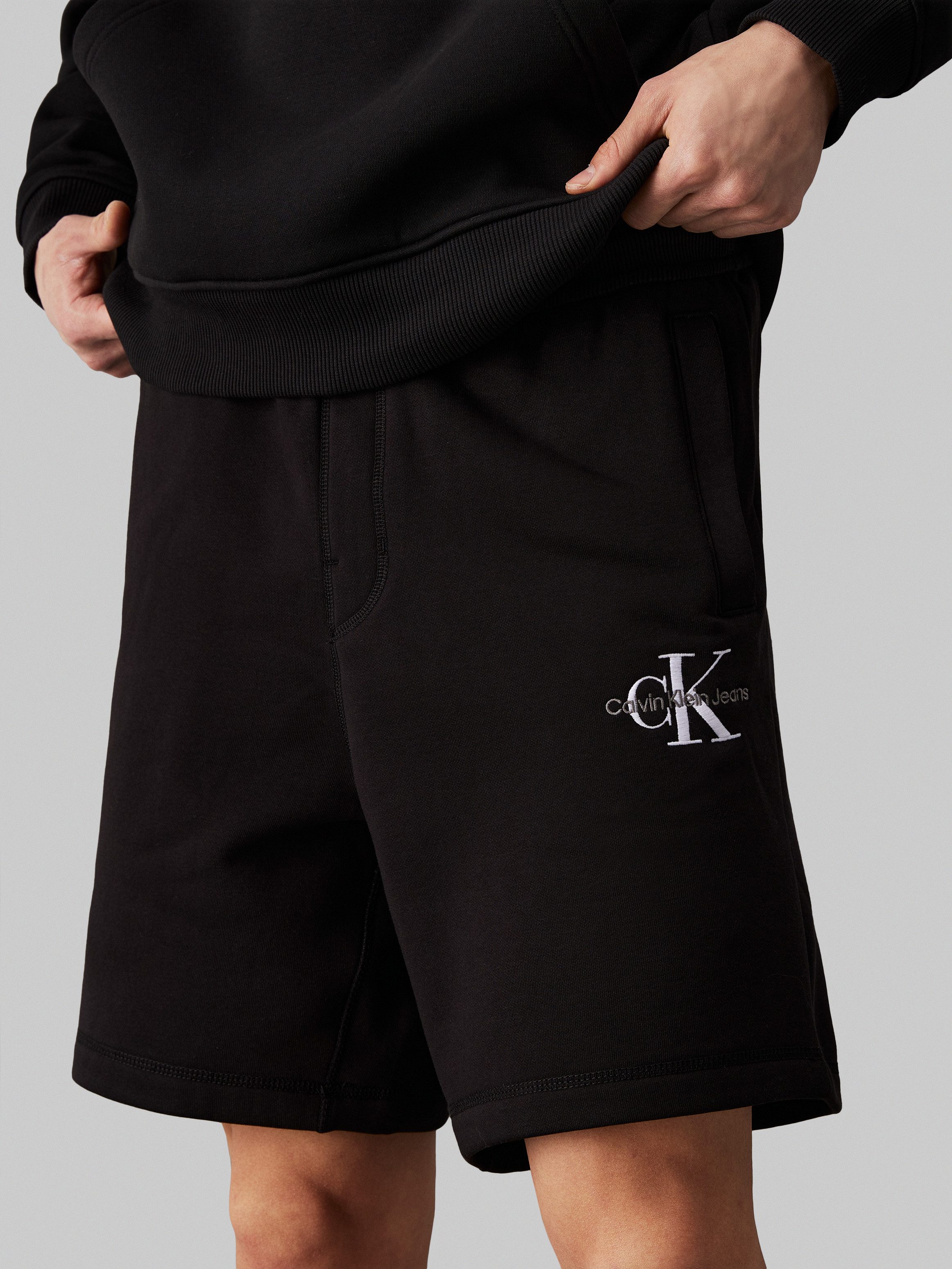 Calvin Klein Jeans Sweatshorts MONOLOGO HWK SHORT mit Logoschriftzug