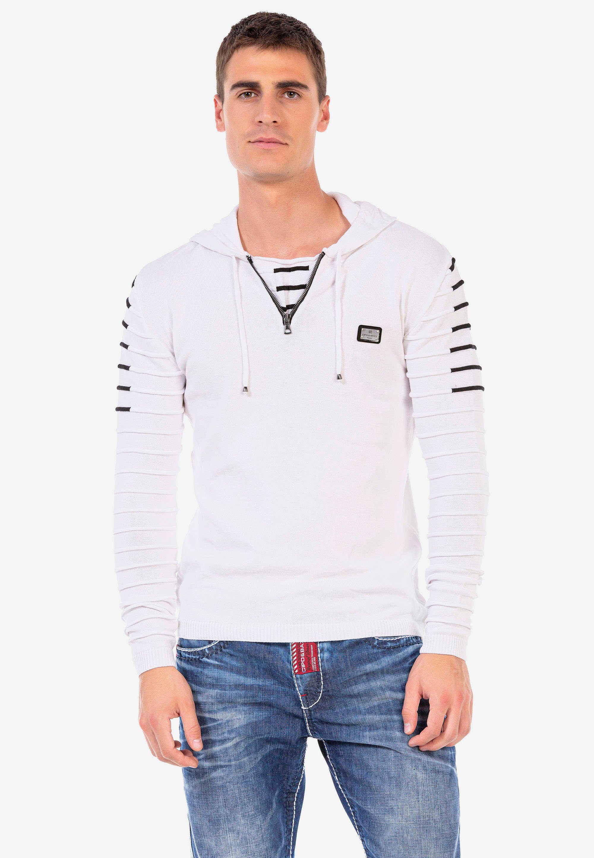 Cipo & Baxx Kapuzensweatshirt mit kuscheliger Kapuze weiß