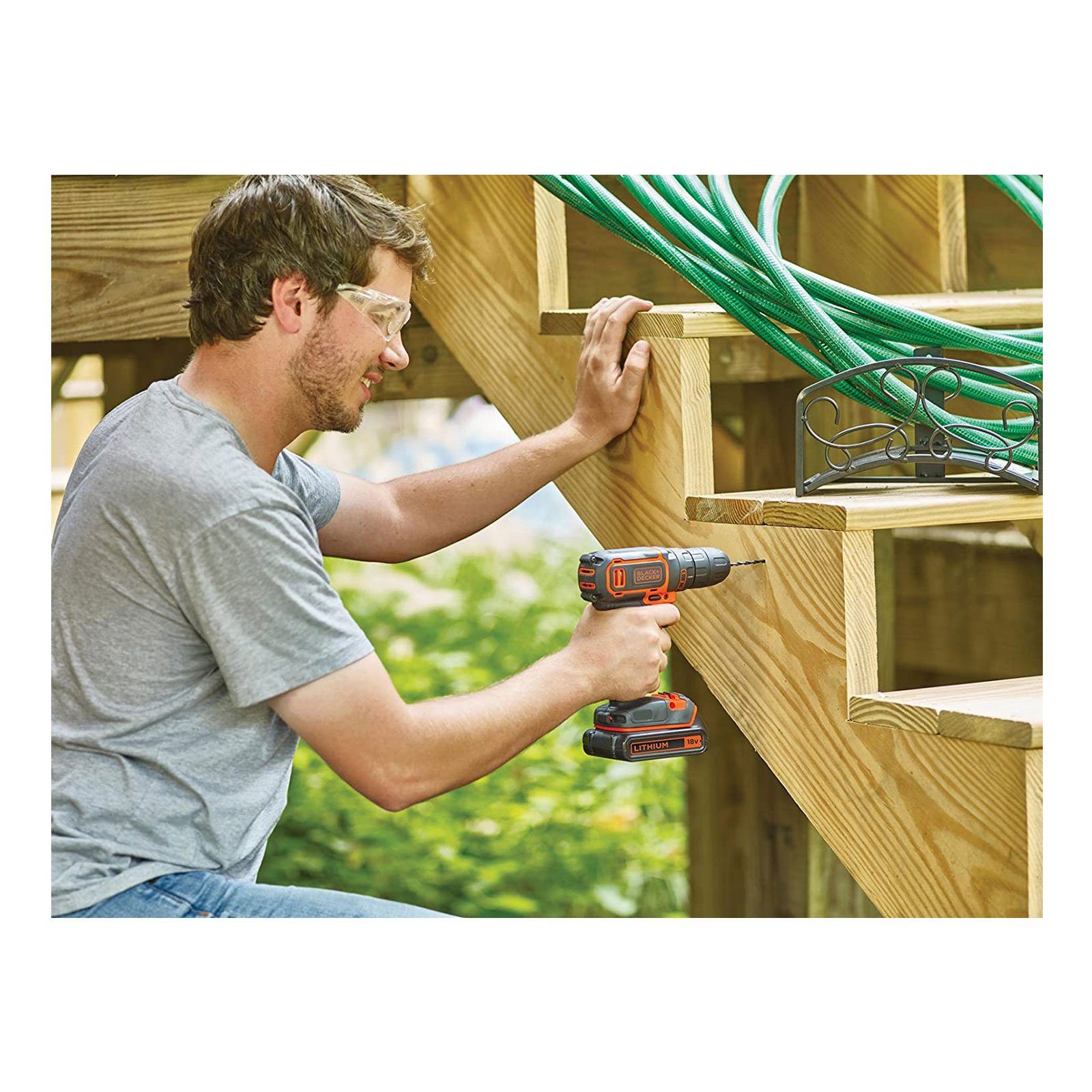 Black + Decker Bohrmaschine BDC718AS2O-QW 18V AKKU SCHRAUBER, Lithium-Technologie, 10-fach Drehmomentsteuerung, Kompakt