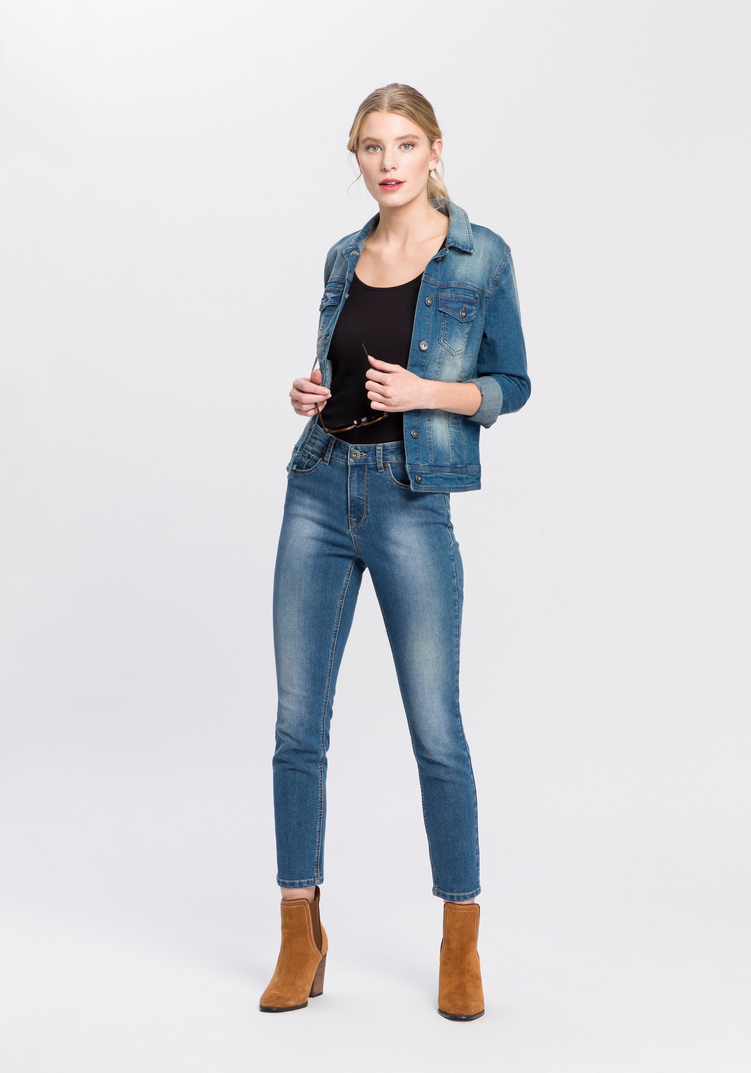 Arizona Jeansjacke mit blue-used klassischer in Elastan-Anteil Form