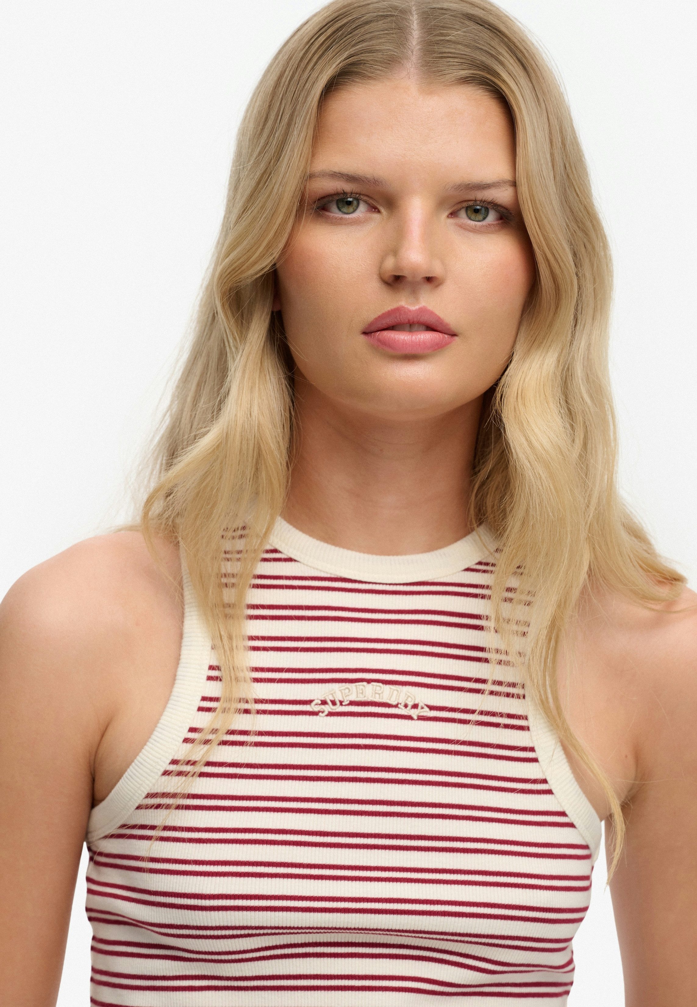 Superdry Tanktop ESSENTIAL LOGO STR RACER VEST aus Baumwollmischung, Regular Fit, mit elastischen Eigenschaften