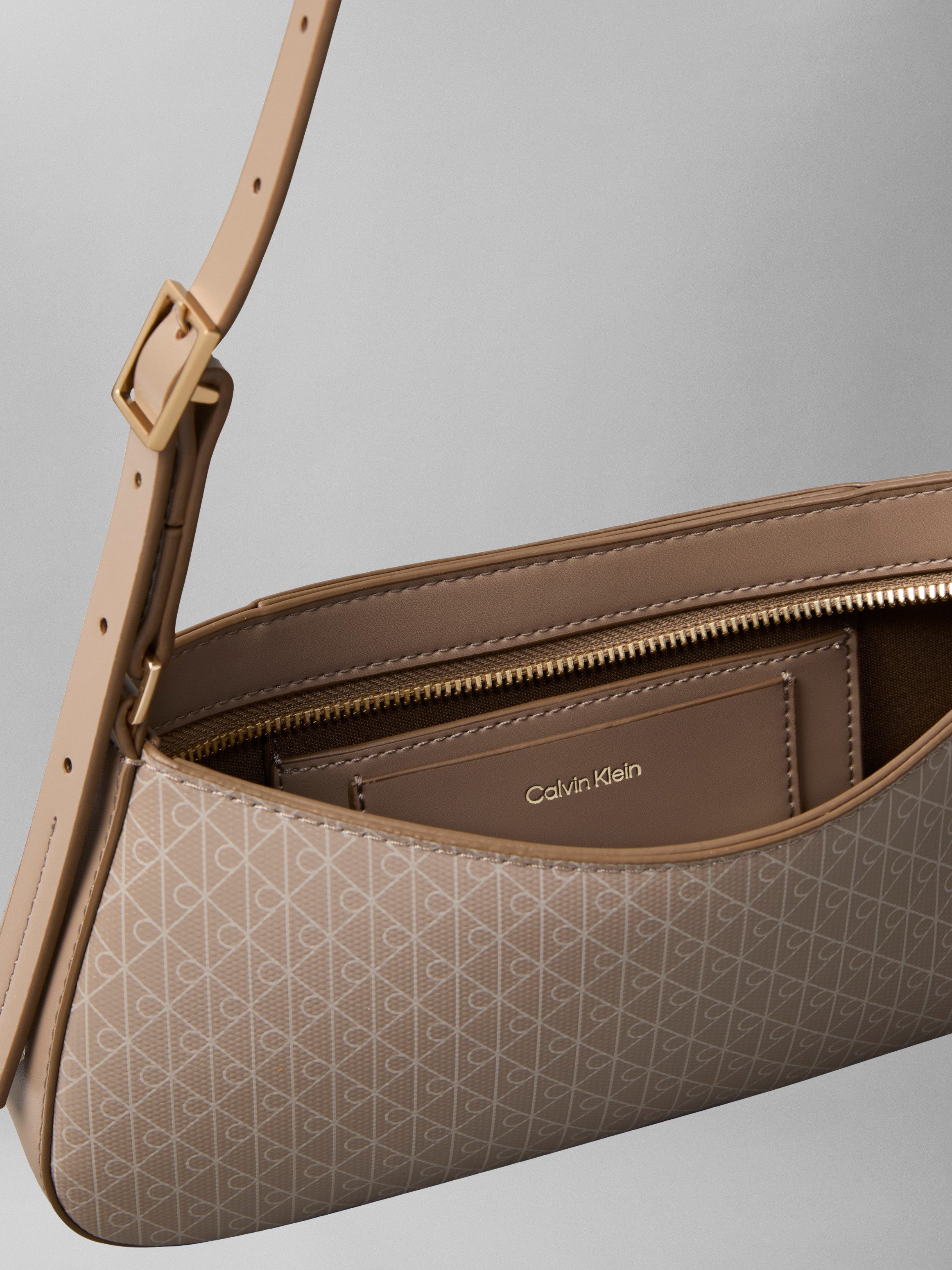 Calvin Klein Schultertasche EMBLEM AOP SMALL SHOULDER BAG, Damen Umhängetasche, Tragetasche Handtasche mit CK-Logodruck