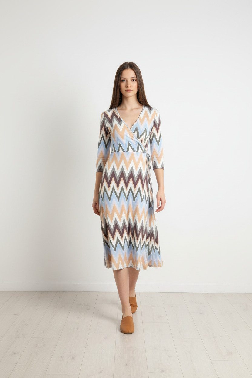 Zuckerwatte Druckkleid all over Printkleid aus Viskose Stretch mit V-Ausschnitt