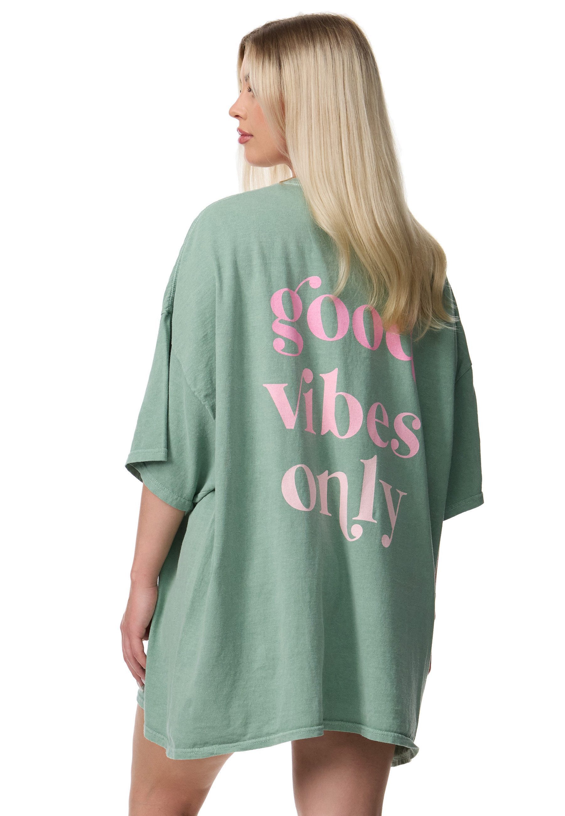 Worldclassca Longshirt Worldclassca Oversized VIBES Print T-Shirt lang Tee Sommer Oberteil Neue Kollektion - Stilvolle und gemütliche Mode für Damen