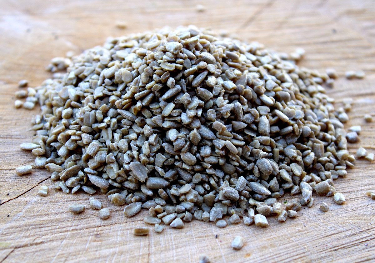 futterbauer Futterbauer 25 kg Sonnenblumenkerne geschält BRUCH Vogelfutter, für: Vogel