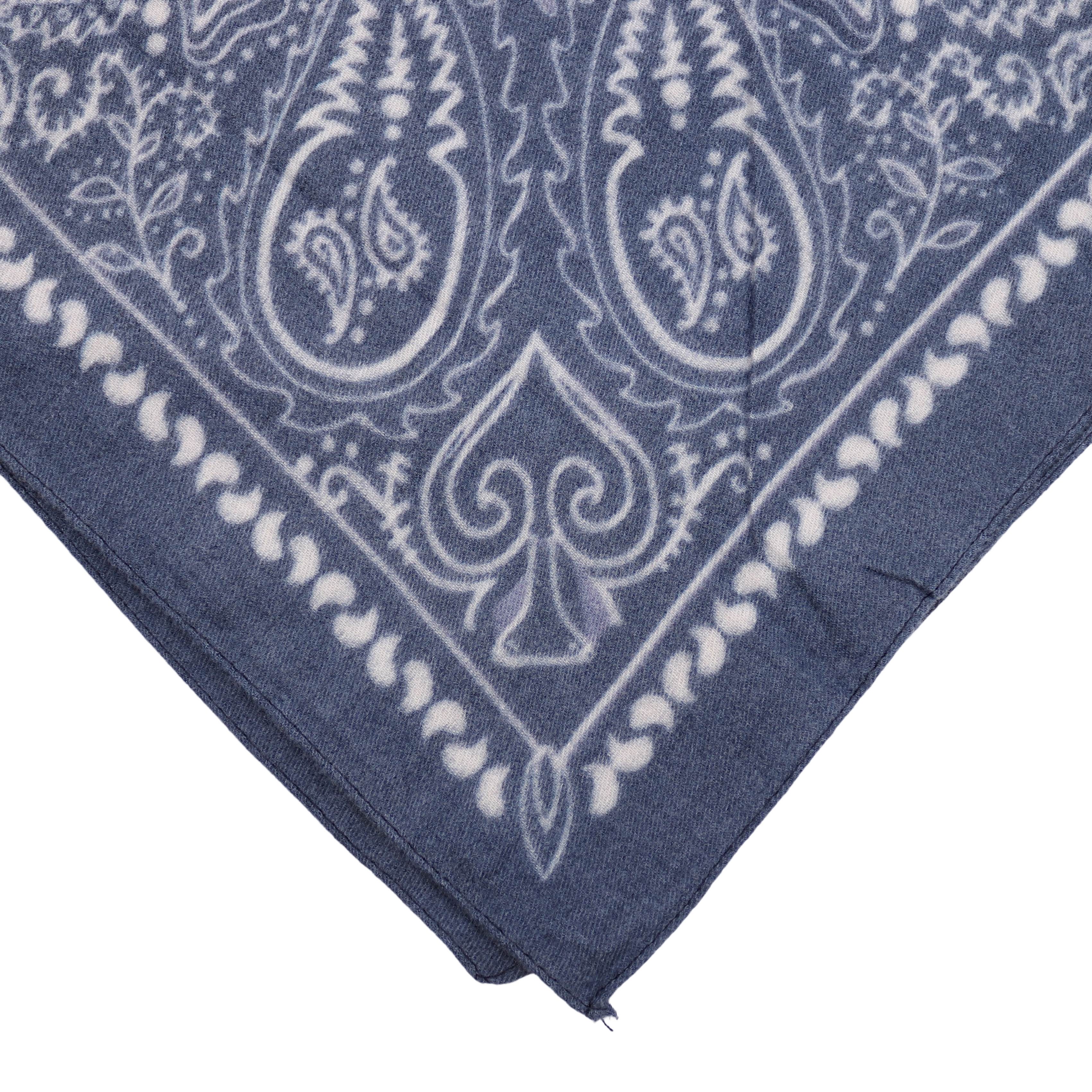 MIRROSI Nickituch Damen leicht angerautes Vierecktuch mit Paisley-Muster, aus Viskose, (Neue Kollektion Herbst/Winter 2026), ca. 88x88cm, warmes Halstuch für He – Bild 4 von 5