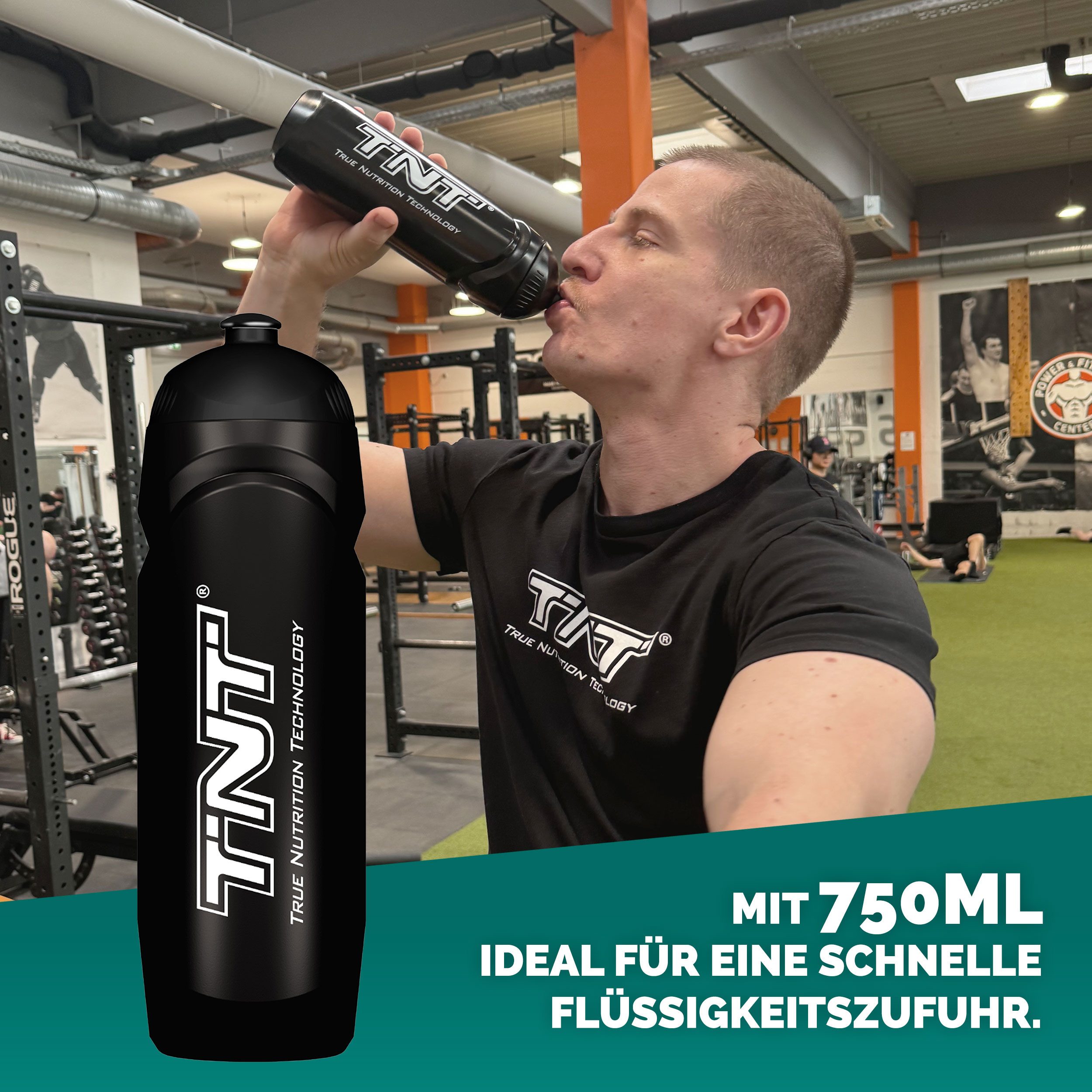 TNT (True Nutrition Technology) Trinkflasche Rocket Bottle, 750ml Fassungsvermögen mit Skala auf der Außenseite