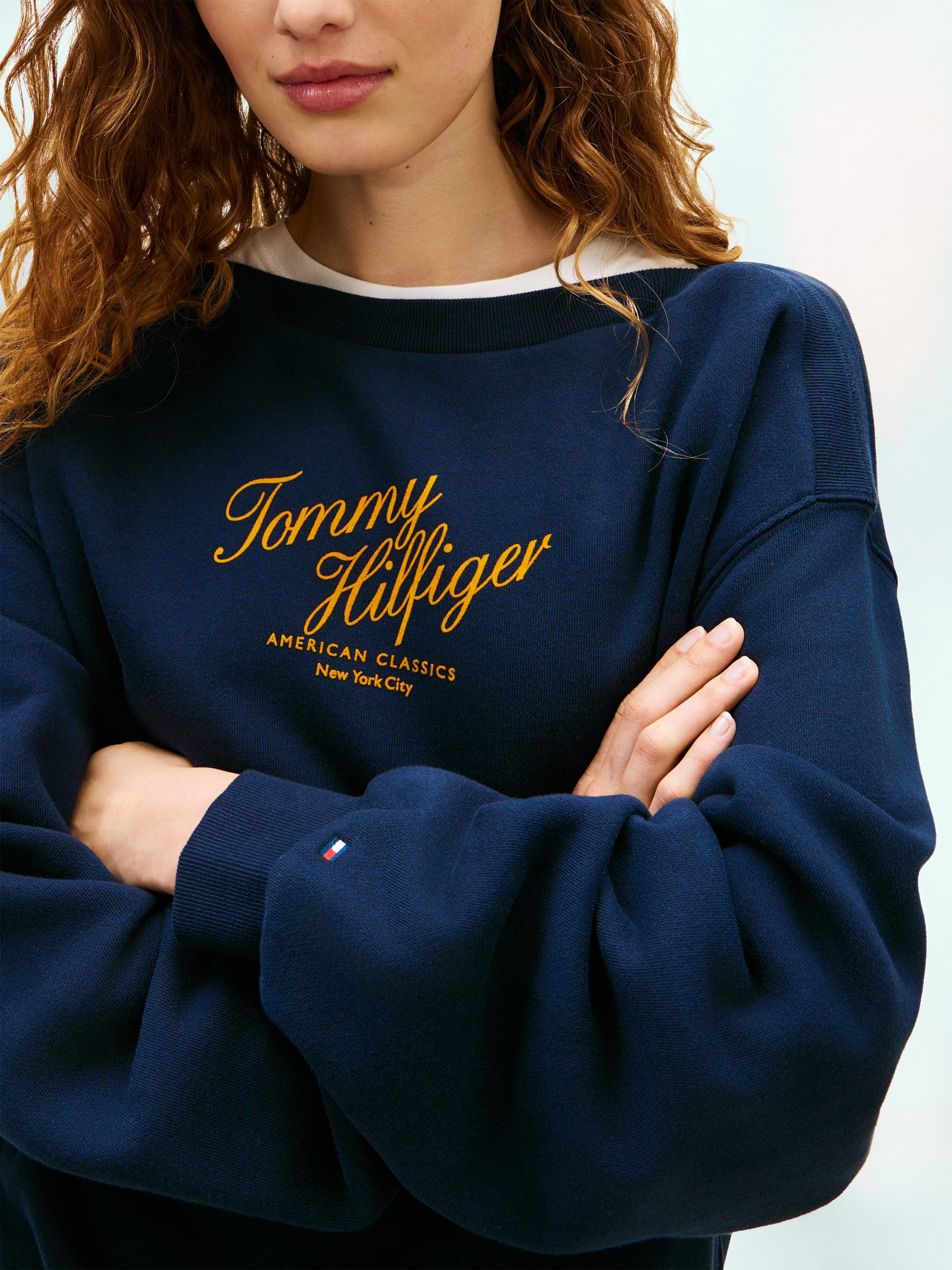 Tommy Hilfiger Sweatshirt MODERN SCRIPT TERRY SWEATSHIRT mit Tommy Hilfiger-Branding