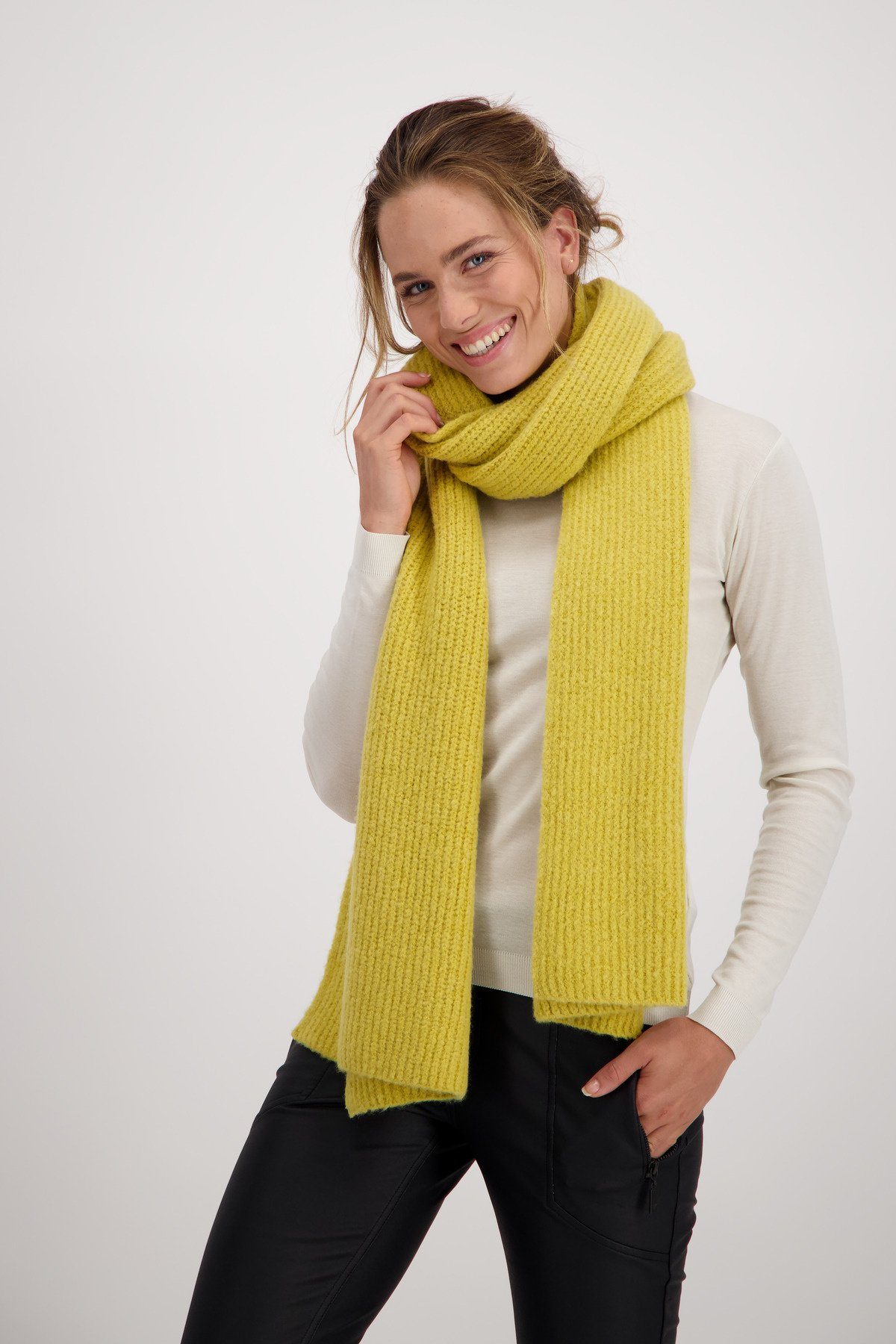 Strickschal Basic Strickschal in flauschiger Qualität