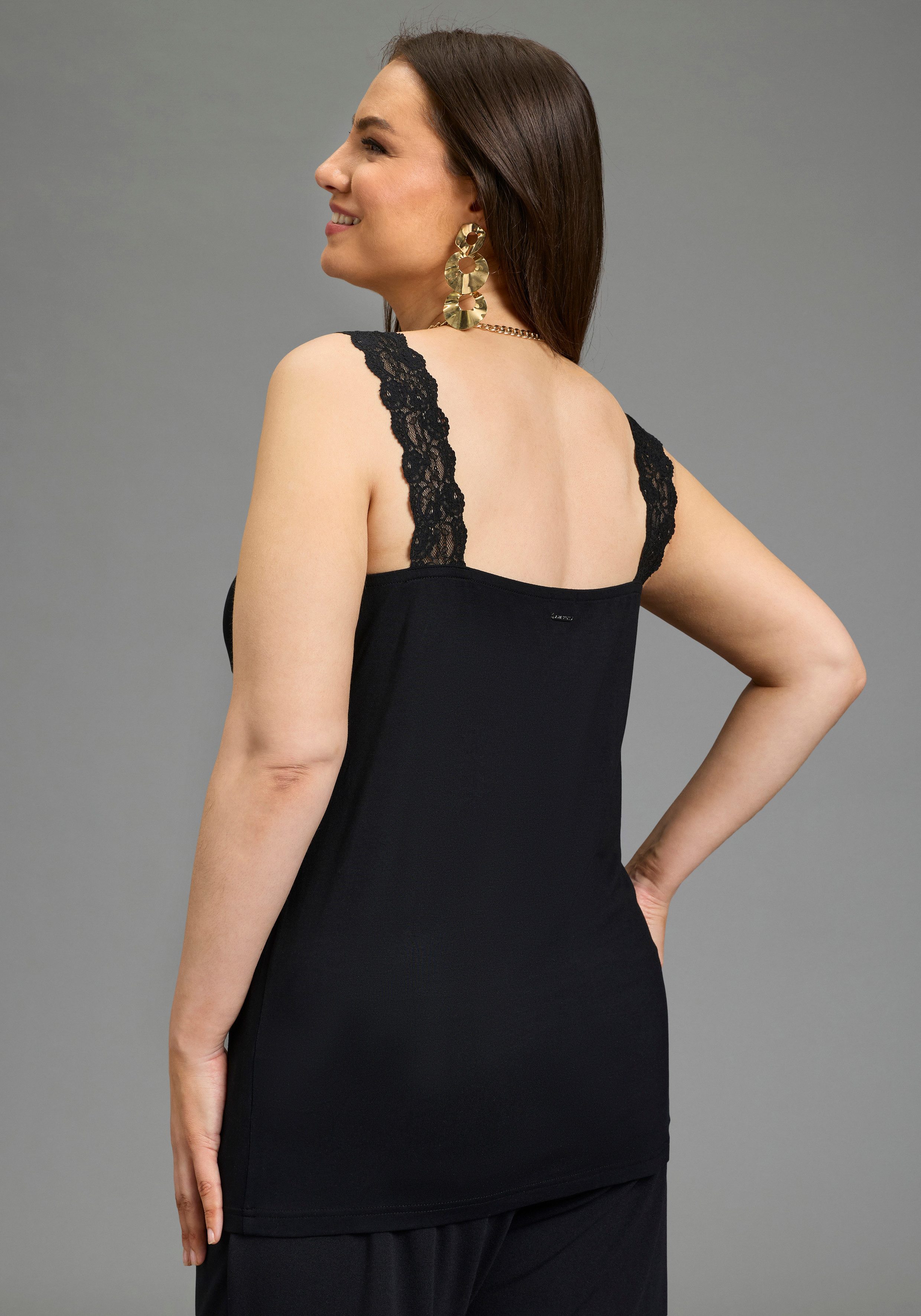 Laura Scott CURVE Tanktop Große Größen figurnahe Schnittform mit V-Ausschnitt und Spitze