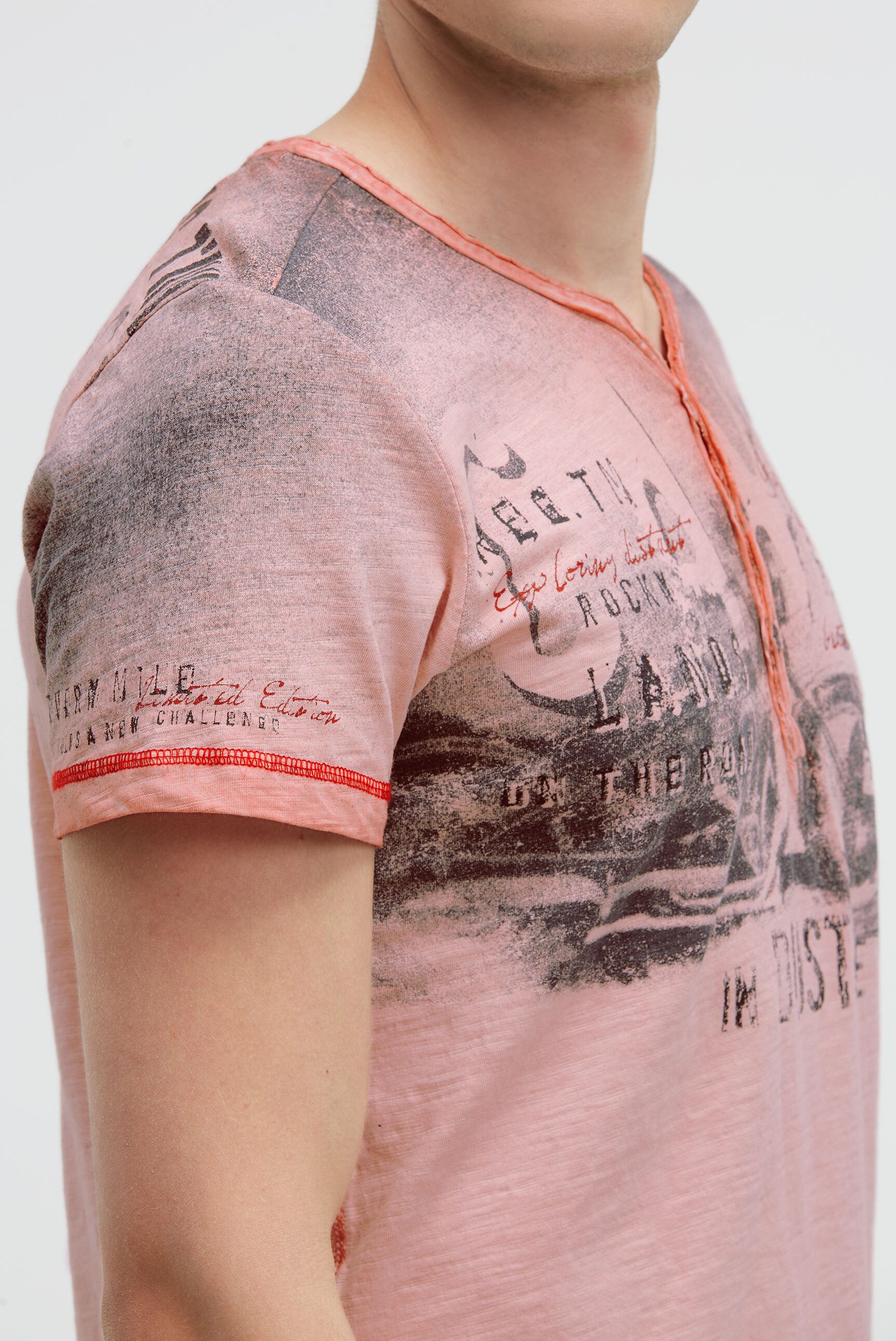 CAMP DAVID Henleyshirt mit offener Kante am Ausschnitt