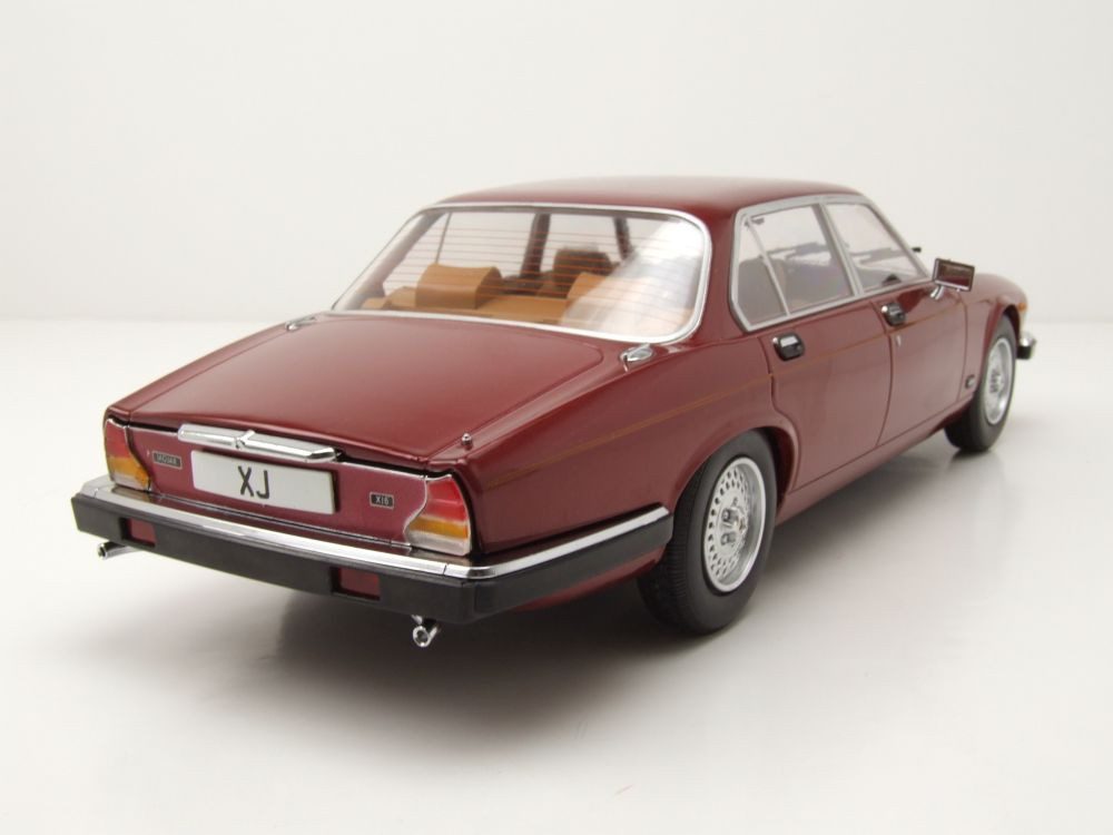 MCG Modellauto Jaguar XJ Series III 1979 dunkelrot, Maßstab 1:18