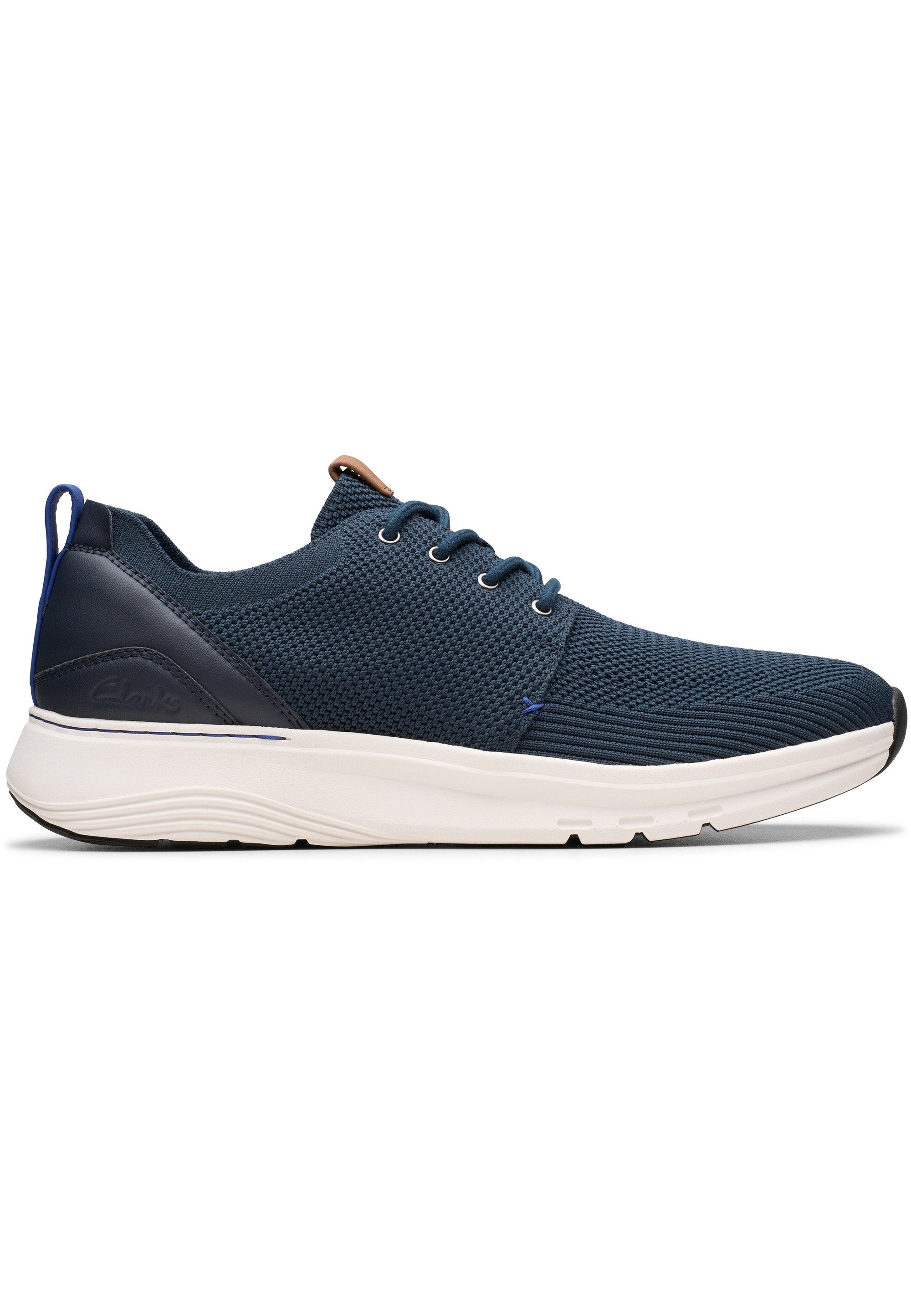 Motion Trek Sneaker
