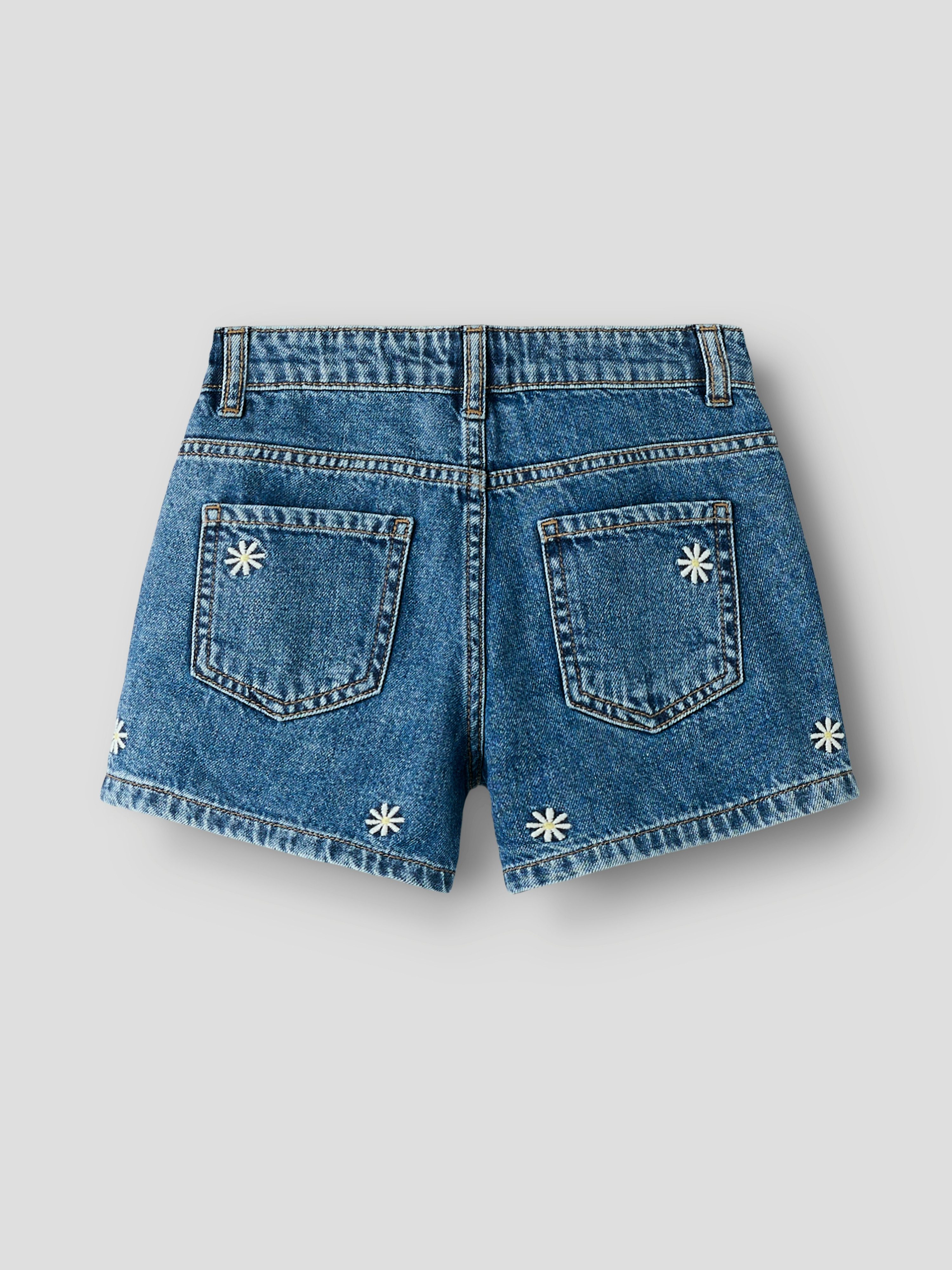 Name It Jeansshorts NKFBELLA REG DNM SHORTS 3674-BE NOOS Baumwolle, verstellbarer Bund, bestickte Details