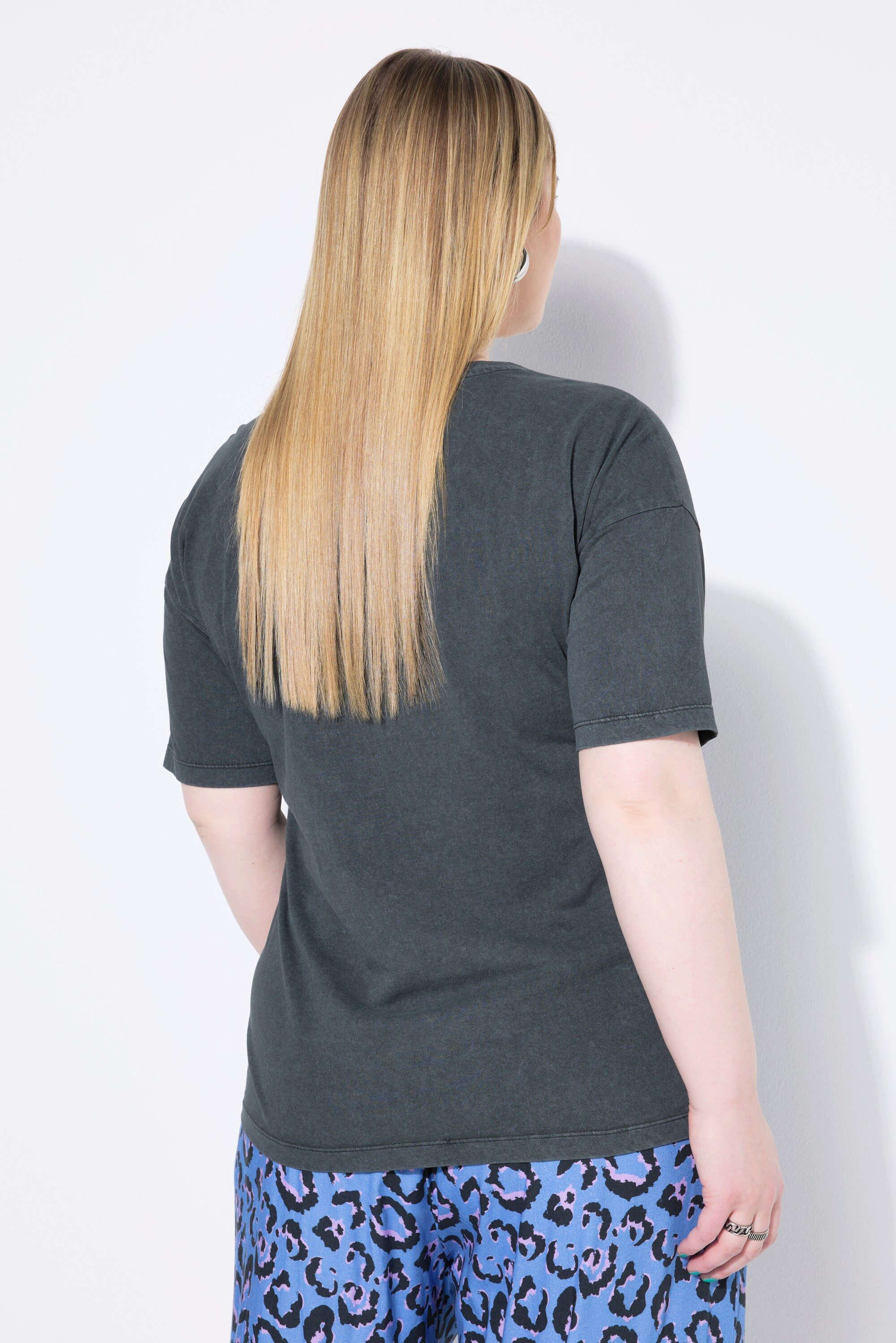 Studio Untold T-Shirt T-Shirt Oversize Shape Leo-Print Vintage Look – Bild 3 von 3