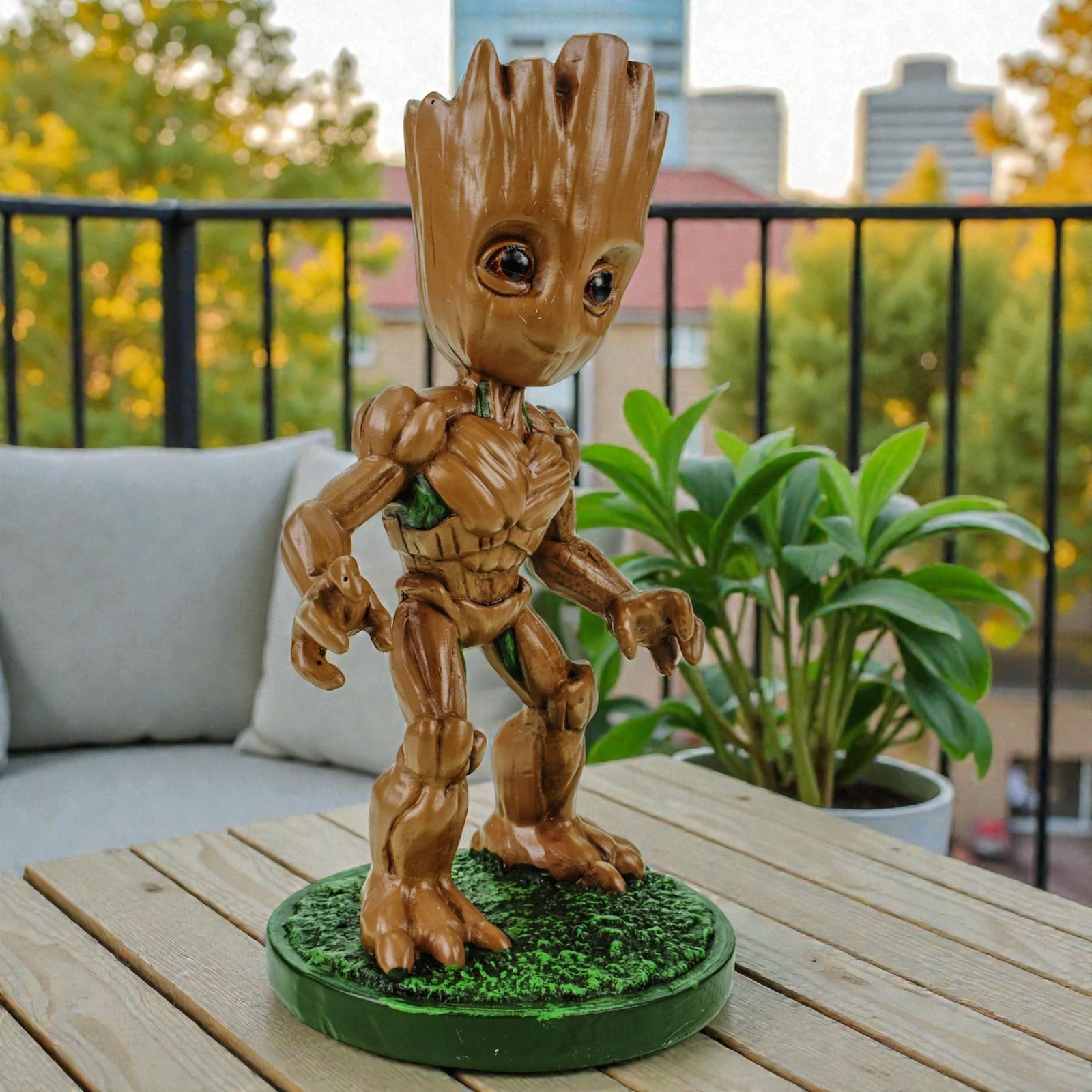 Disney Gartenfigur Groot 20 cm detailreiche Dekofigur Polyresin bunt Wetterfest