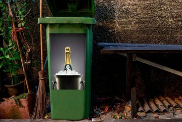 MuchoWow Wandsticker Champagnerflasche im Eiskübel (1 St), Mülleimer-aufkleber, Mülltonne, Sticker, Container, Abfalbehälter