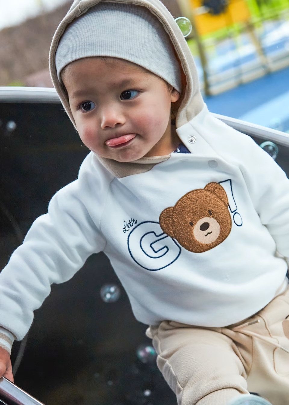 Mayoral Kapuzensweatshirt Baby Kapuzen-Sweatshirt mit Druckknopfverschluss & Printmotiv (241431)