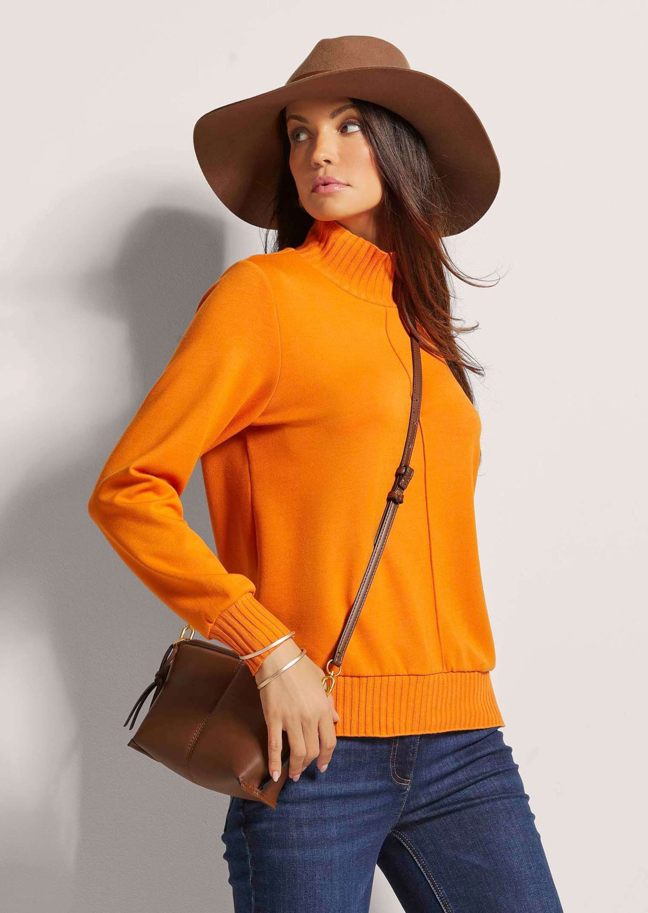 MADELEINE Langarmshirt Sportives Sweatshirt mit Stehkragen Unifarbenes Modell mit modernem Stehkragen-Detail