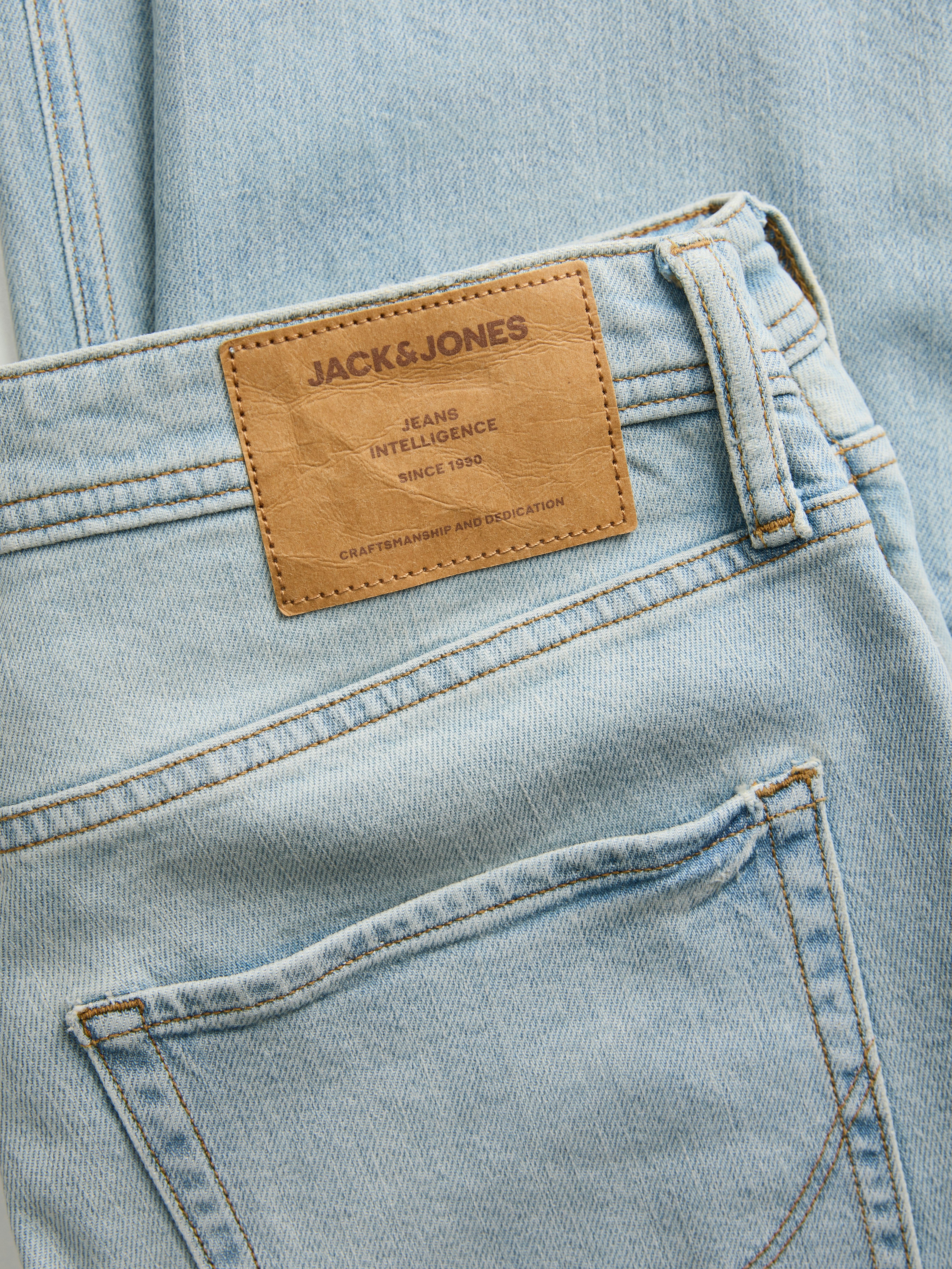 Jack & Jones Regular-fit-Jeans JJICLARK im Used-Look, Stretchkomfort und niedrige Leibhöhe Baumwollmischung, regular fit