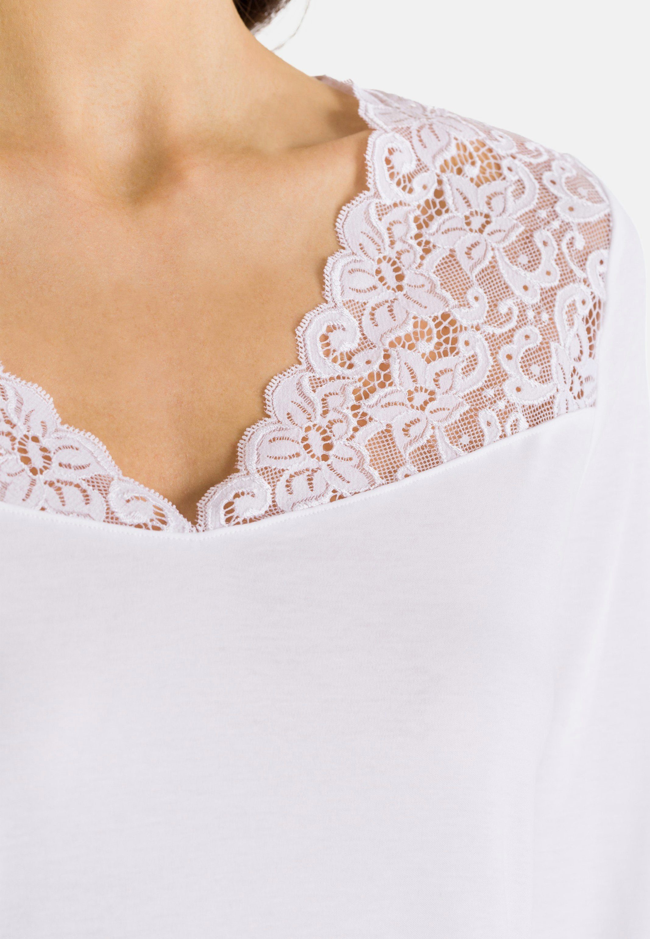 - Üppige Nachthemd Spitzenverzierung am Hanro Nachthemd Moments - Baumwolle Ausschnitt Weiß (1-tlg)