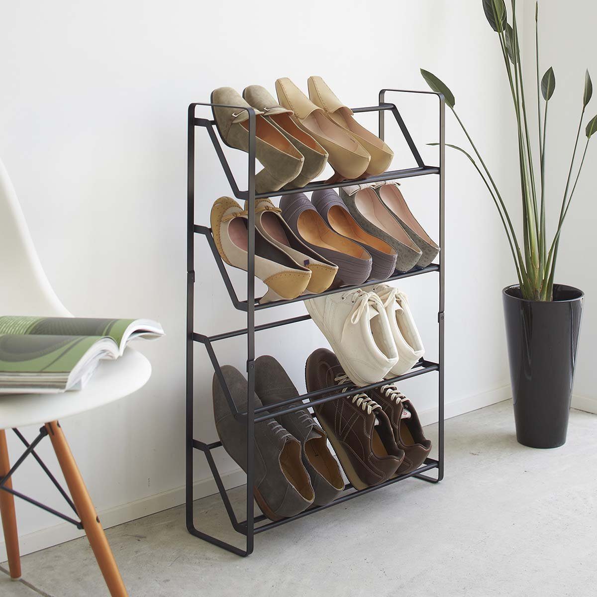 Yamazaki Schuhregal Frame Schuhständer aus Metall schmal 4 Ebenen Schuhablage platzsparend, Schuhständer, platzsparend, Schuhablage, für 8-12 Paar, freistehend, minimalistisch