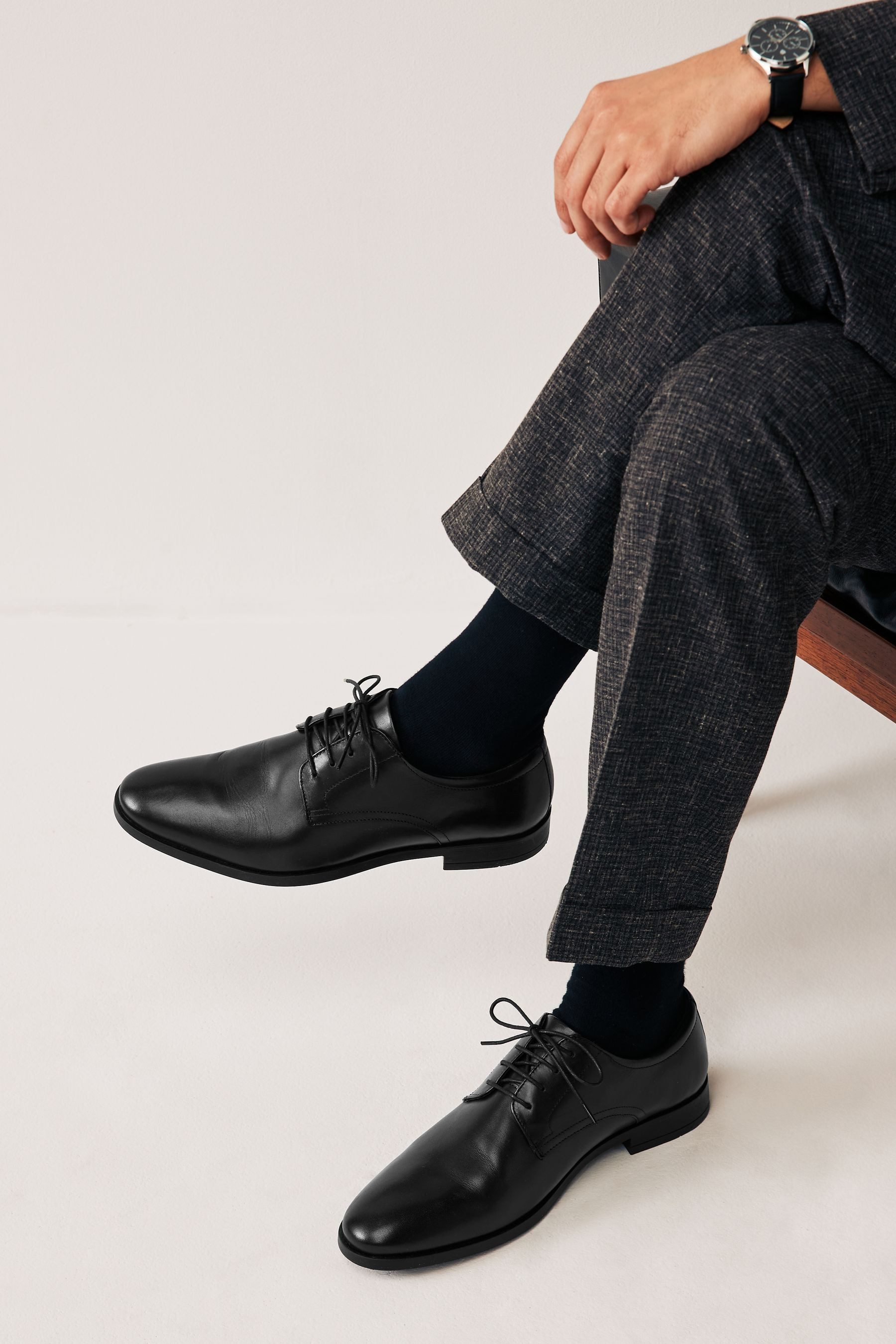 Next Unifarbene Derby-Schuhe aus Leder Schnürschuh (1-tlg)