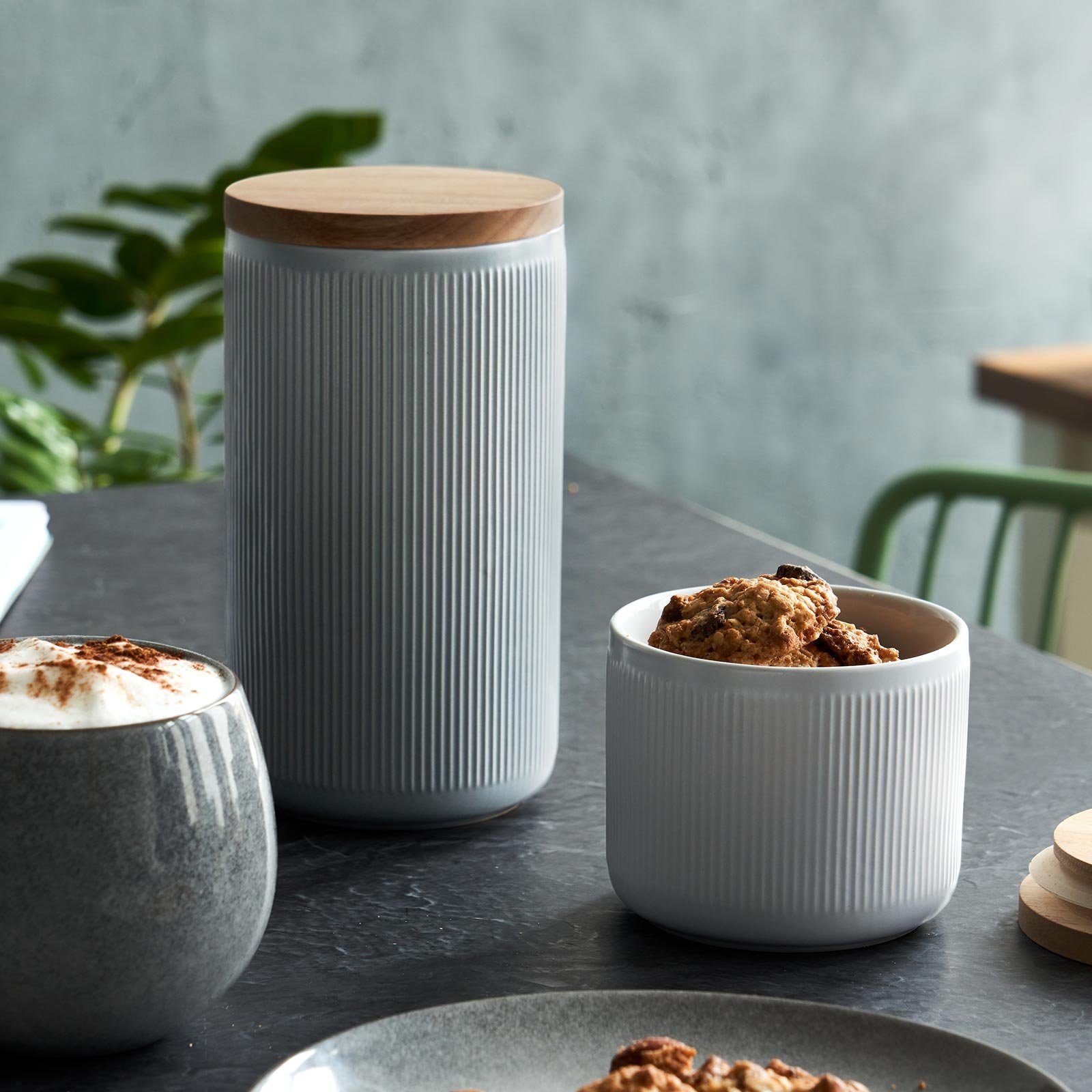 Springlane Vorratsdose SPRINGLANE Keramik Vorratsdosen 2-tlg. Set mit Holzdeckel Stripes, Keramik, Holz, Silikon