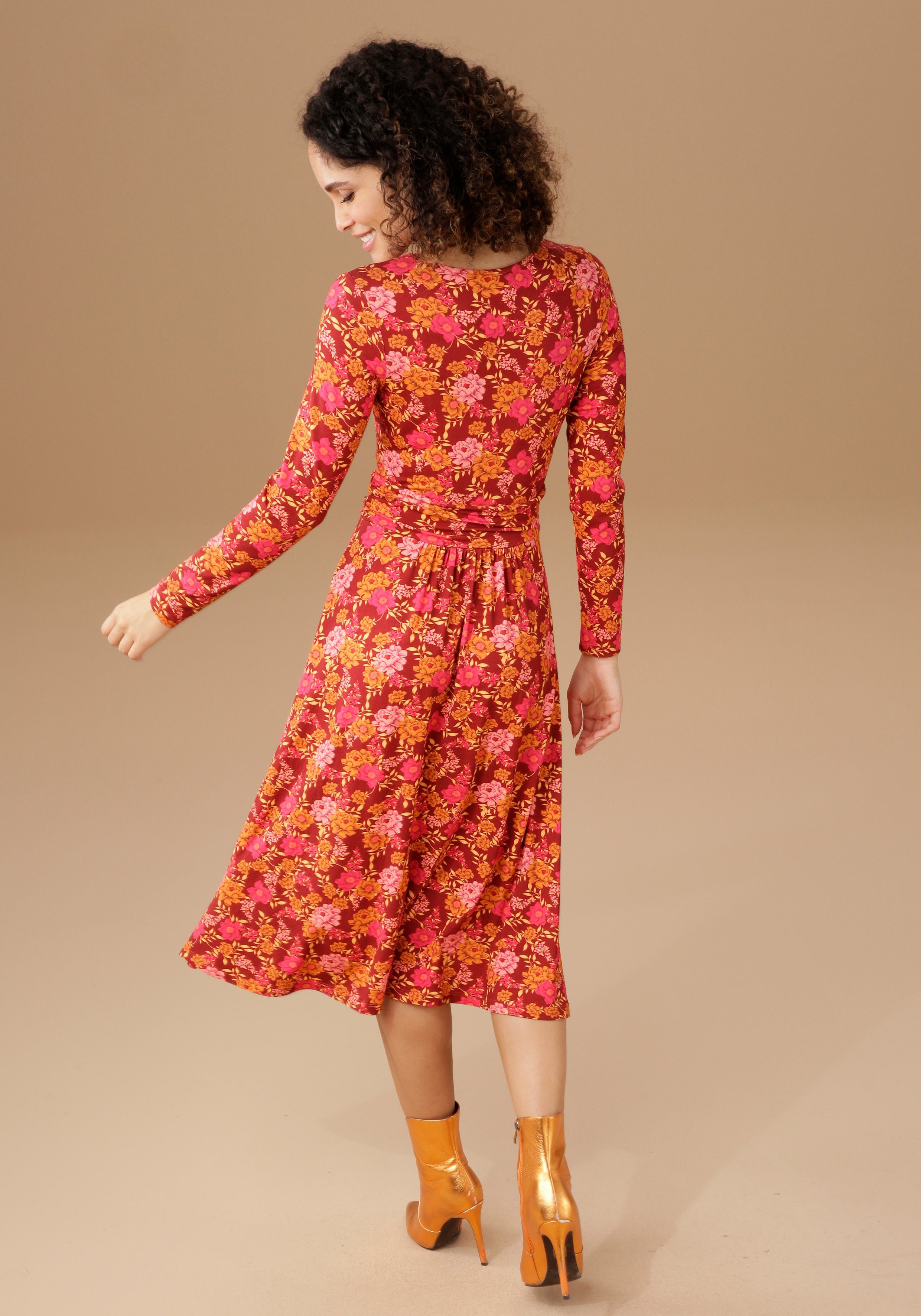 Aniston CASUAL Jerseykleid mit romantischem Blumendruck günstig online kaufen