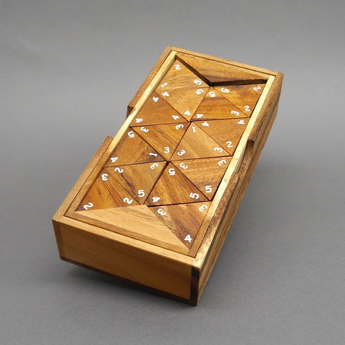 ROMBOL Denkspiele Spiel TRIDOMINO - tolles Domino mit Zahlen, Legespiel, Holzspiel