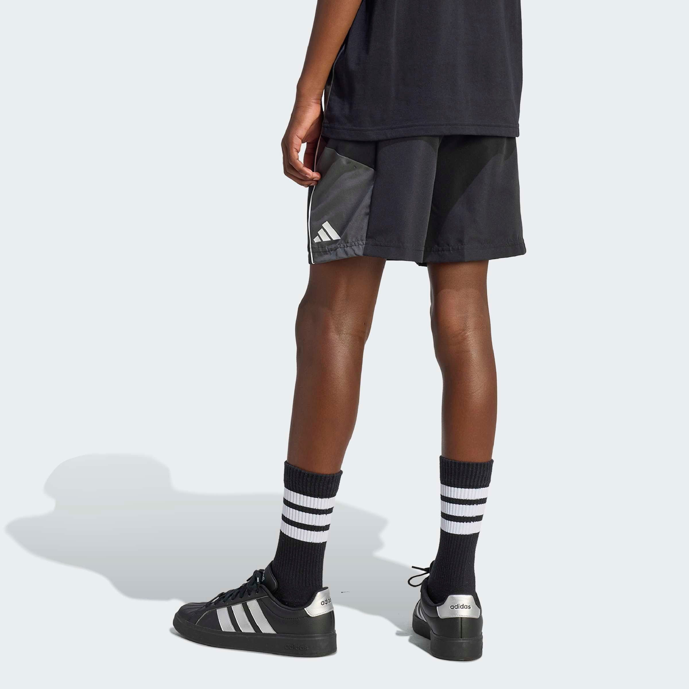 adidas Sportswear Shorts J CB WV
