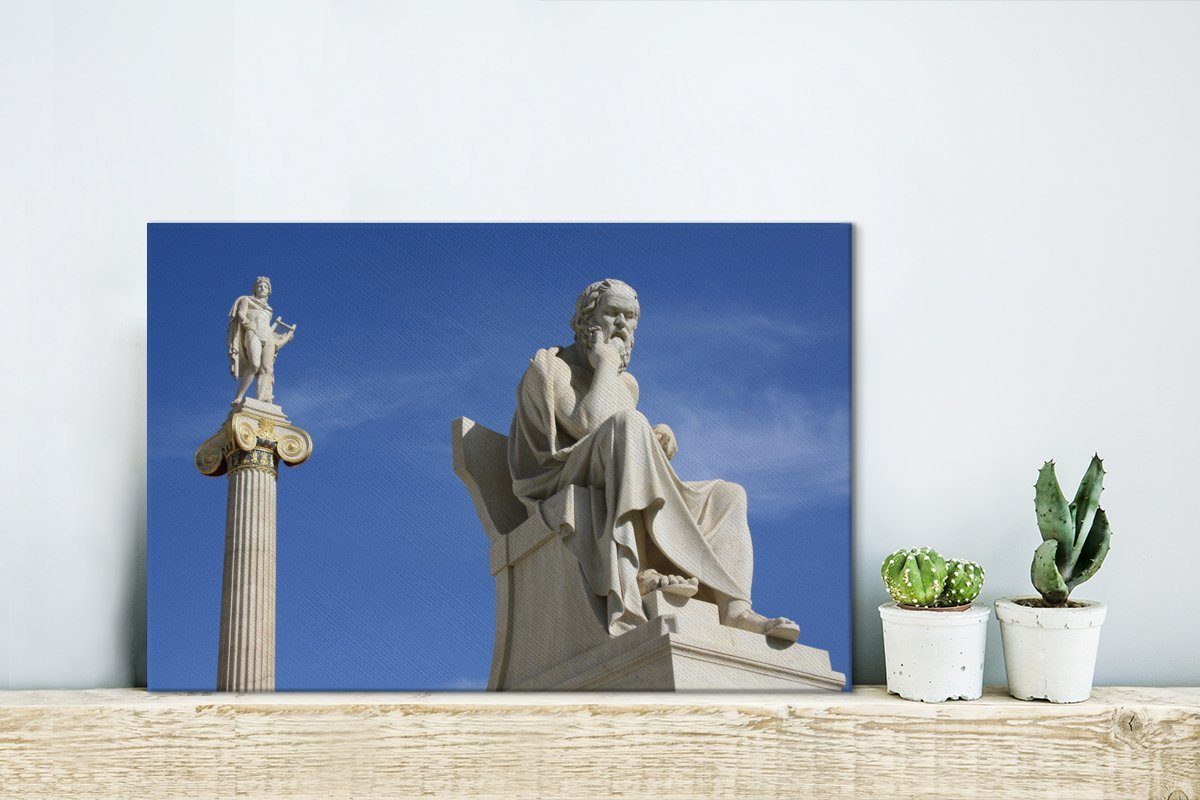 OneMillionCanvasses® Leinwandbild Die Wanddeko, 30x20 St), Statuen Sokrates cm in (1 Apollo Athen, und von Aufhängefertig, Wandbild Leinwandbilder
