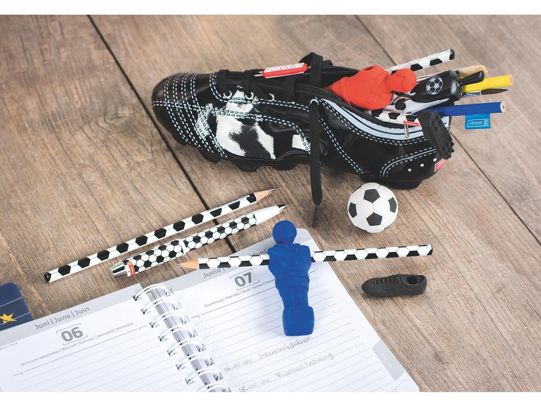 Baier & Schneider Radiergummi Radiergummi Fußball International 3D Kicker, mit Loch für Bleistifte