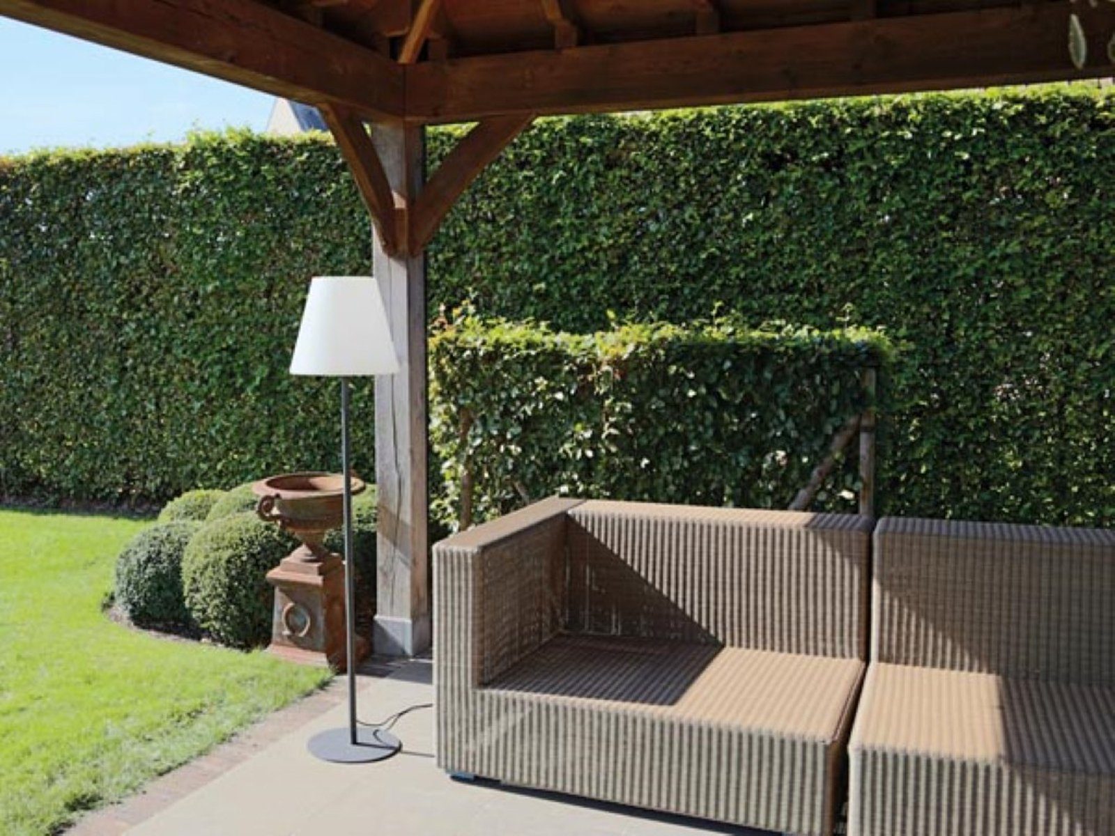 PEREL Außen-Stehlampe, ohne Leuchtmittel, für Balkon draußen Terrassen-Lampe IP 65 Gartenbeleuchtung mit Strom